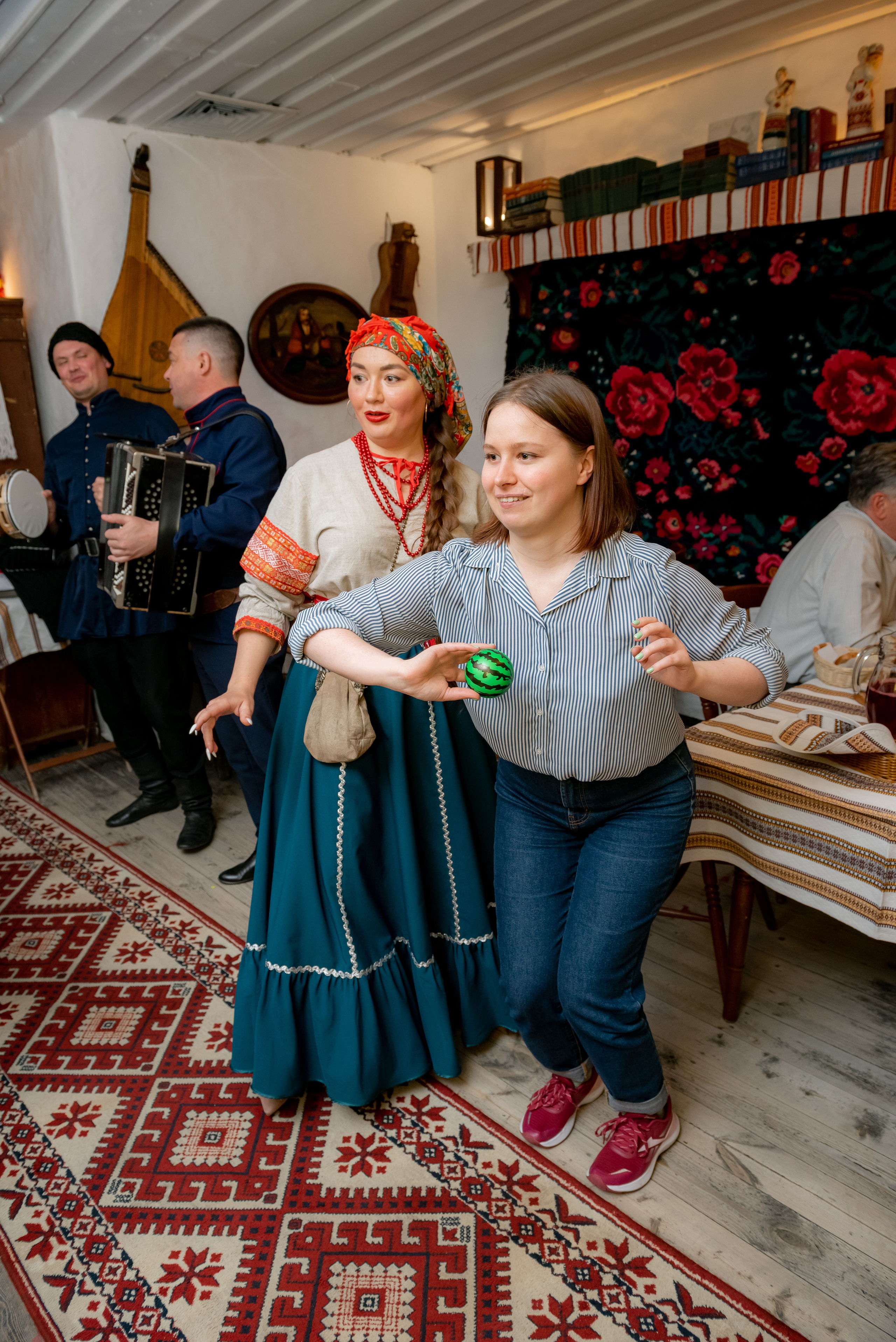 День Рождения ресторана Тарас Бульба. Станислав Тюрин Фотограф Москва. Индивидуальные и семейные фотосессии;