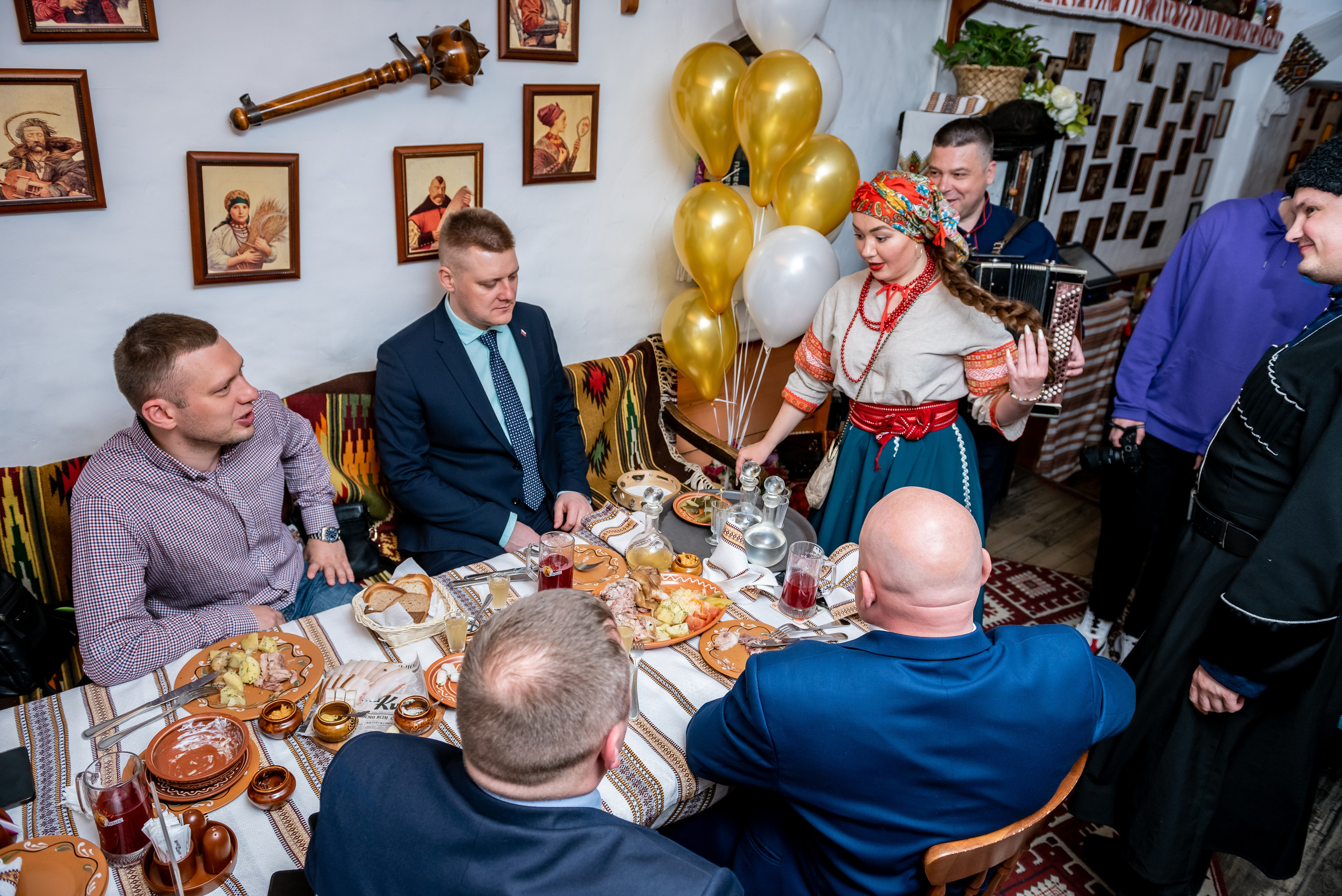 День Рождения ресторана Тарас Бульба. Станислав Тюрин Фотограф Москва. Индивидуальные и семейные фотосессии;