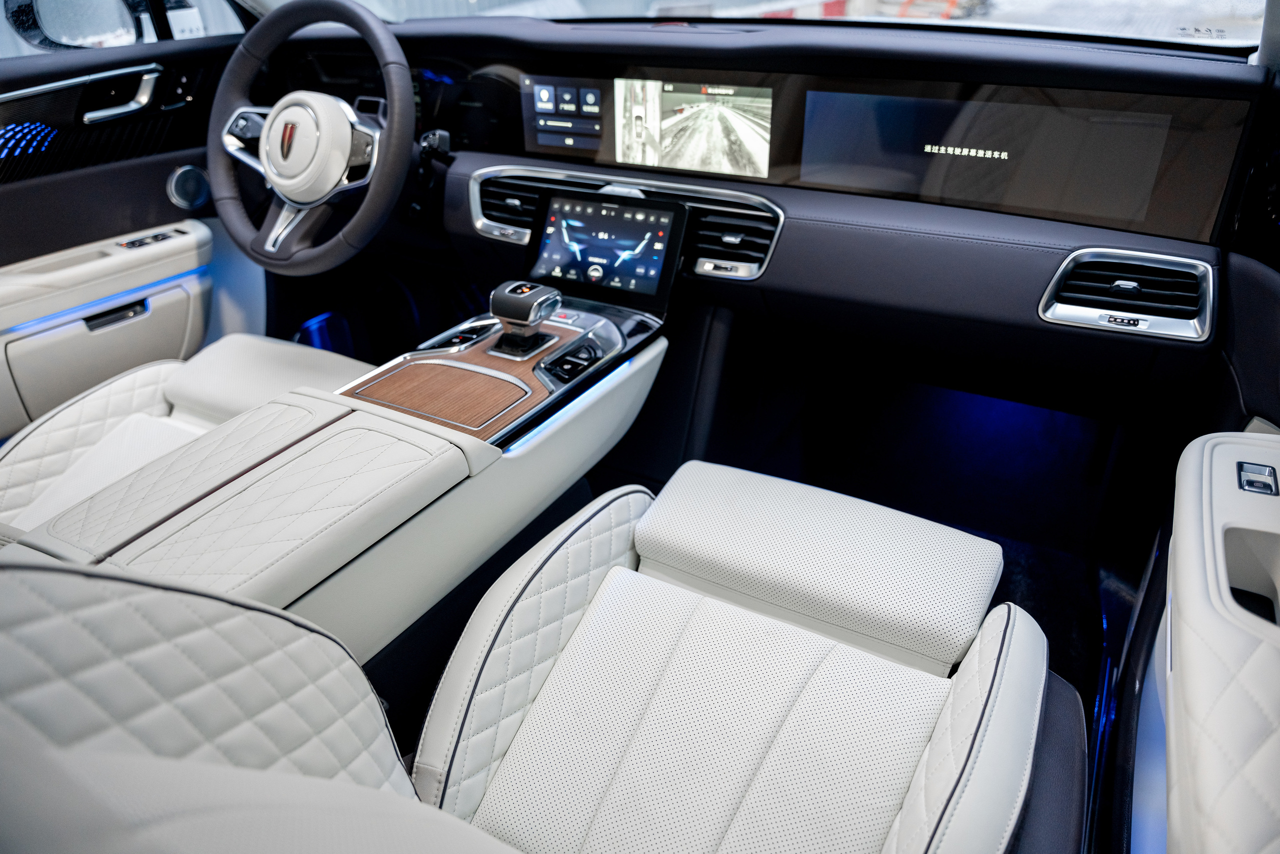 Hongqi E-HS9. Станислав Тюрин Фотограф Москва. Индивидуальные и семейные фотосессии;