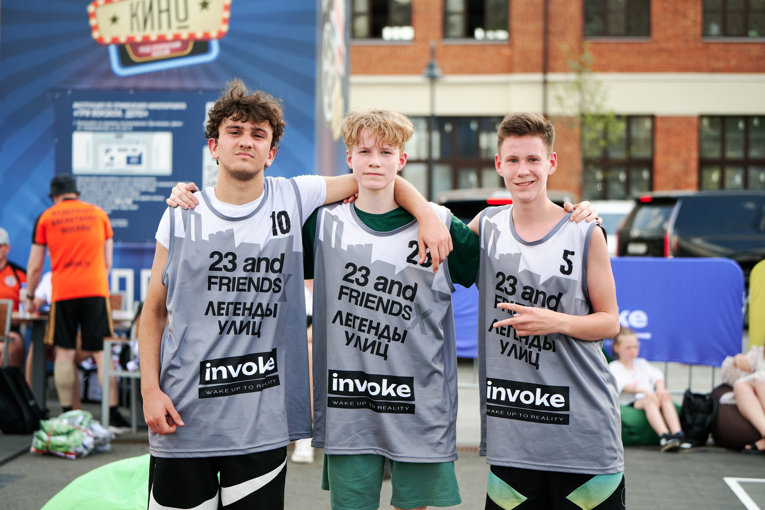 Invoke — Легенды улиц. Фотограф в Москве — Новиков Владислав