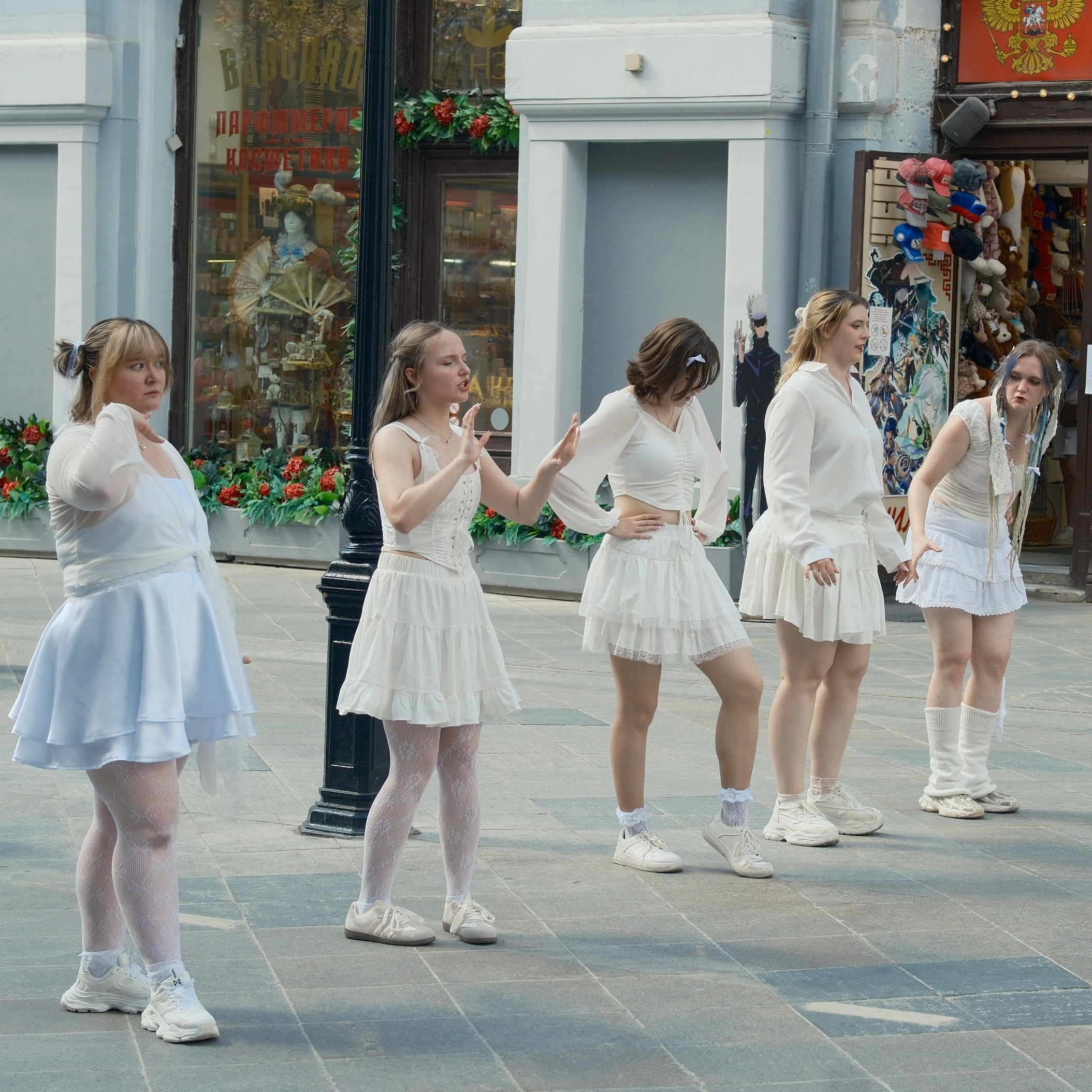 Улица, люди, жизнь…