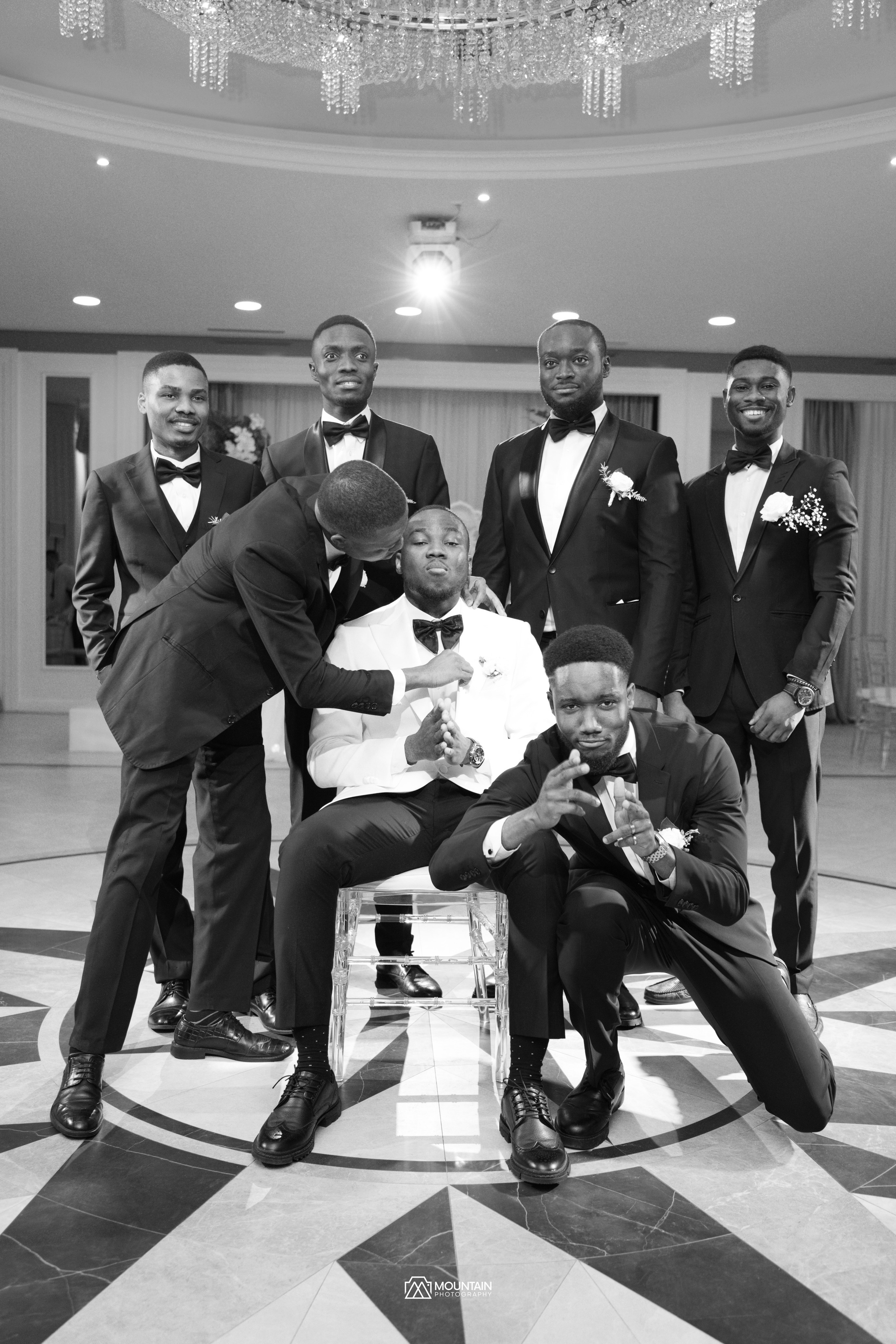 Cletus And Karabo. Я занимаюсь событийной, свадебной, товарной, студийной… фотографией