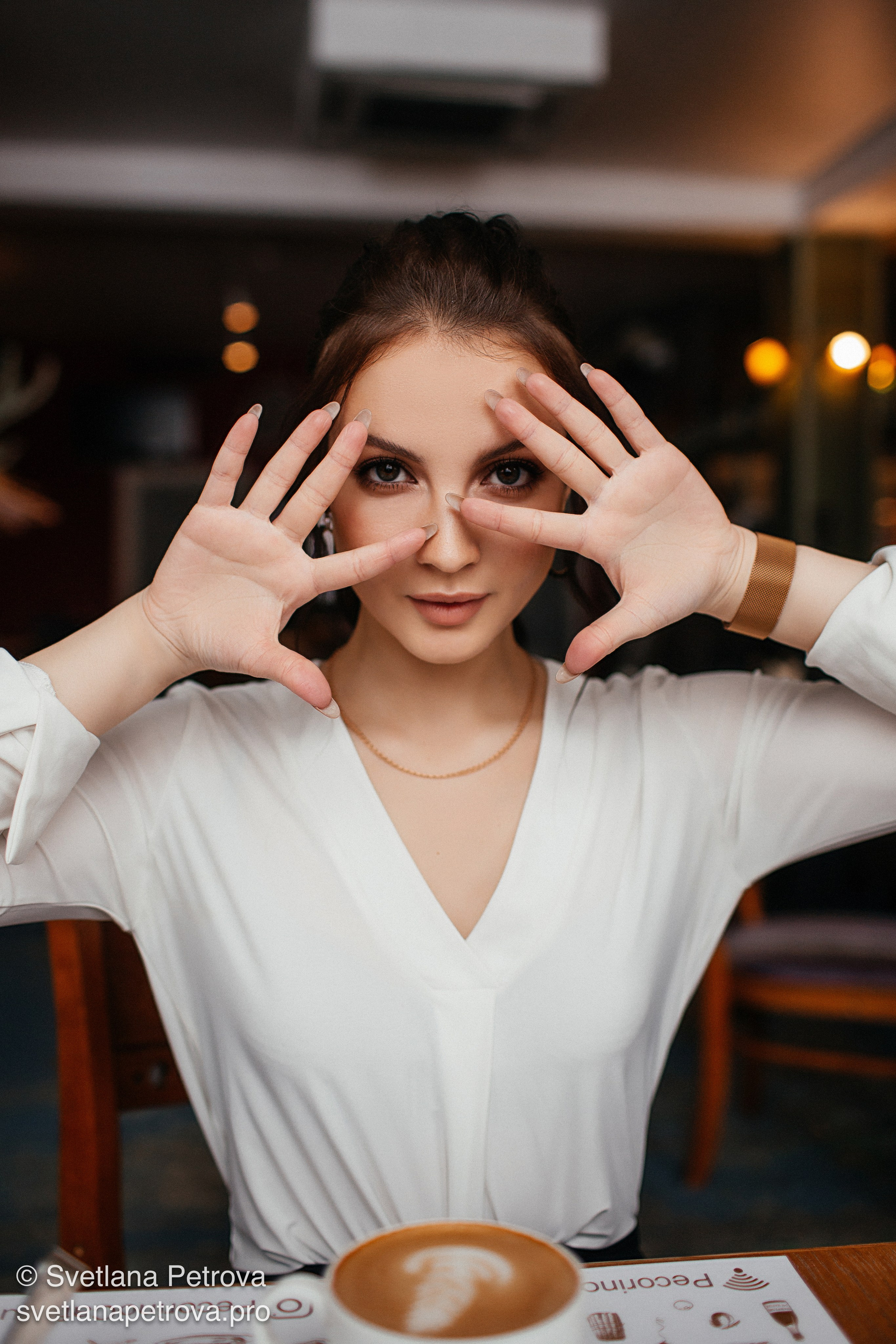 Индивидуальная съёмка в кафе. Зима 2021. Фотограф Светлана Петрова