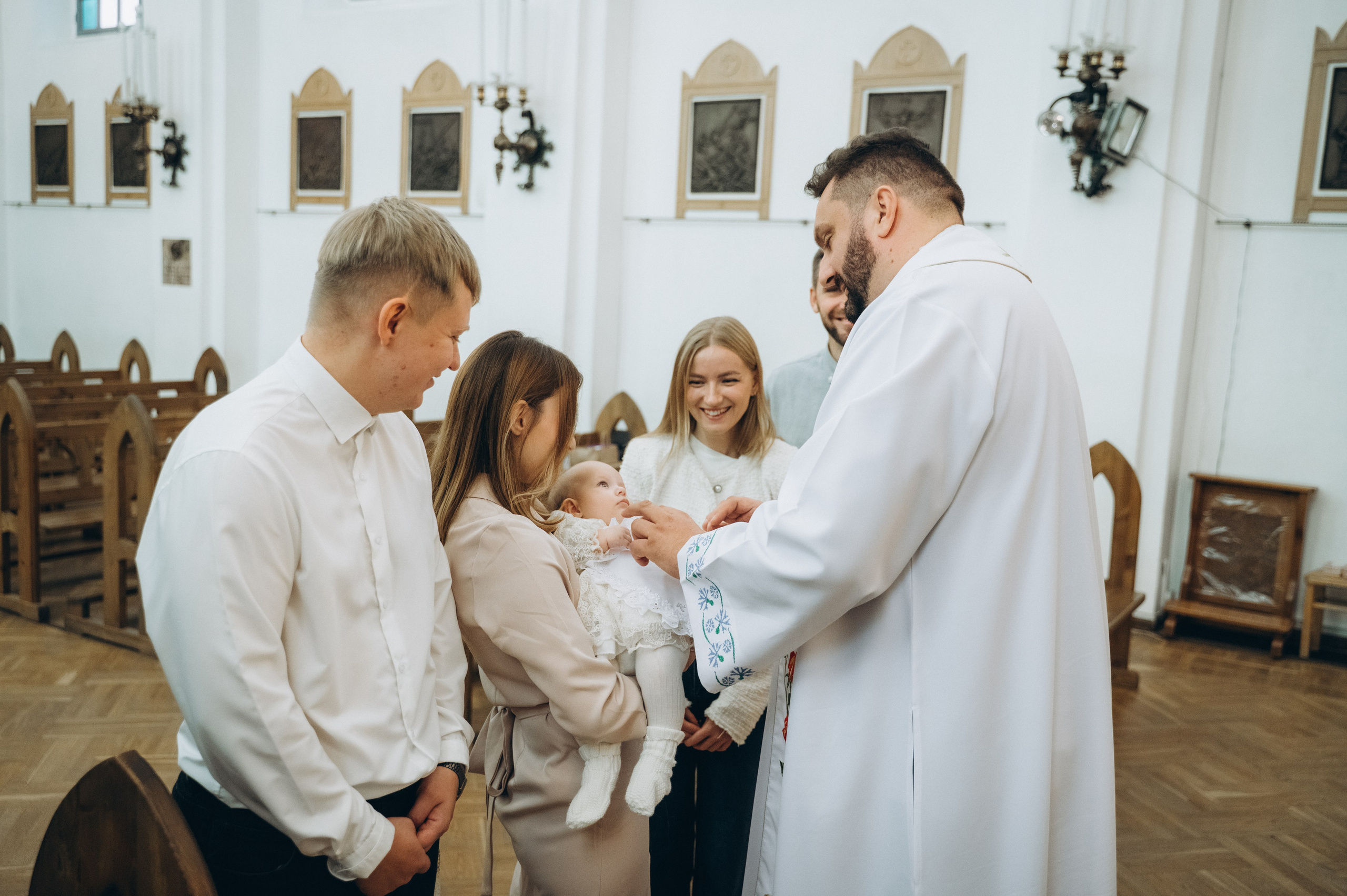 Крещение Эмили (Золотогорский костёл Пресвятой Троицы). Семейный фотограф в Минске Дарья Дреко