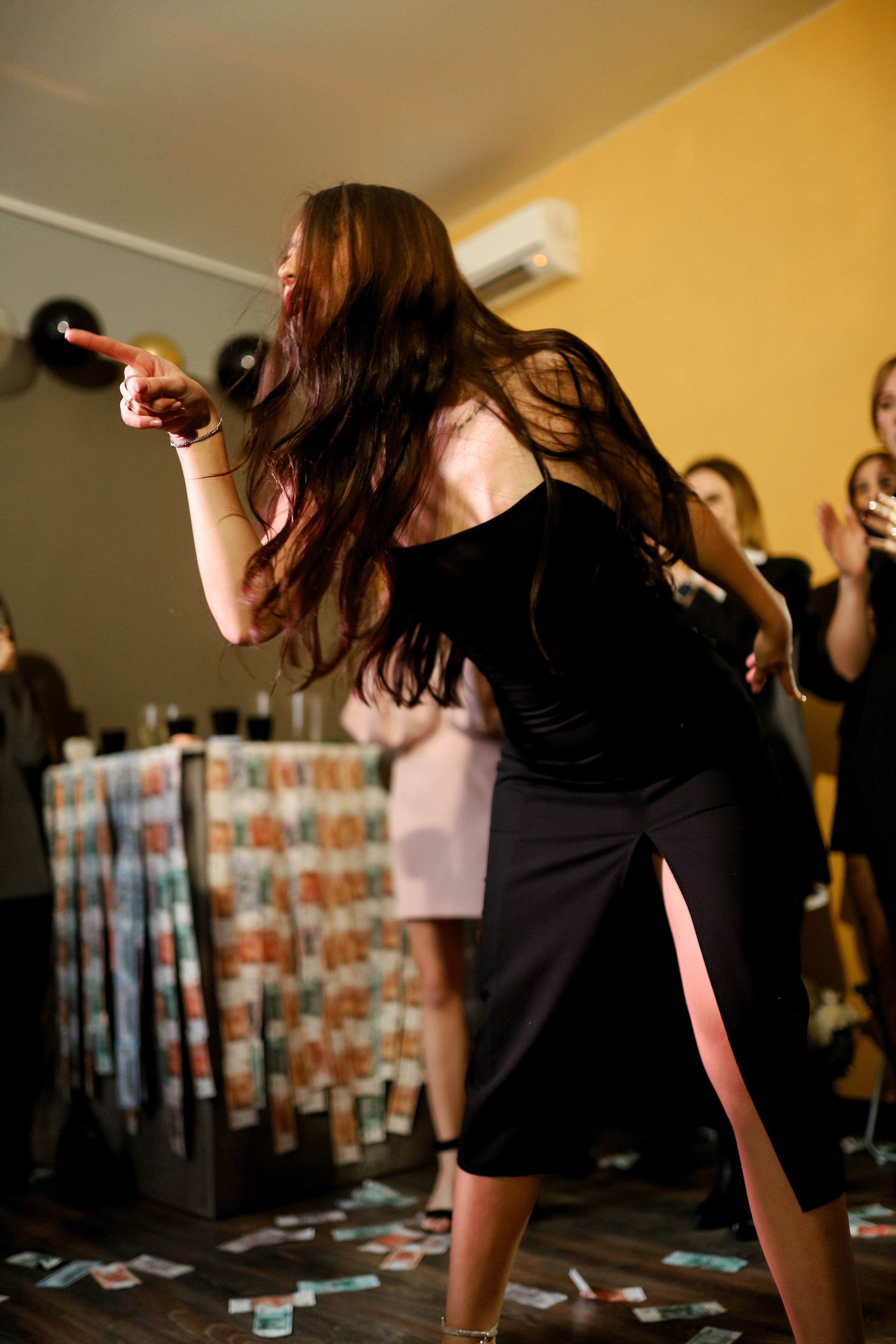 BARBARIS — День Рождения салона красоты