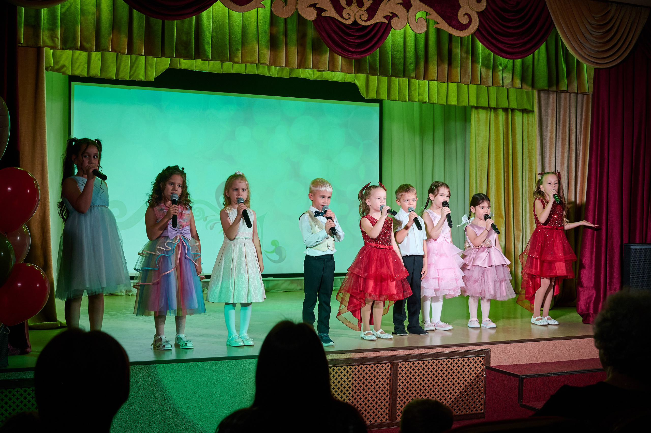 День матери Виноградный. Жизнь курорта Кабардинка в фотографиях