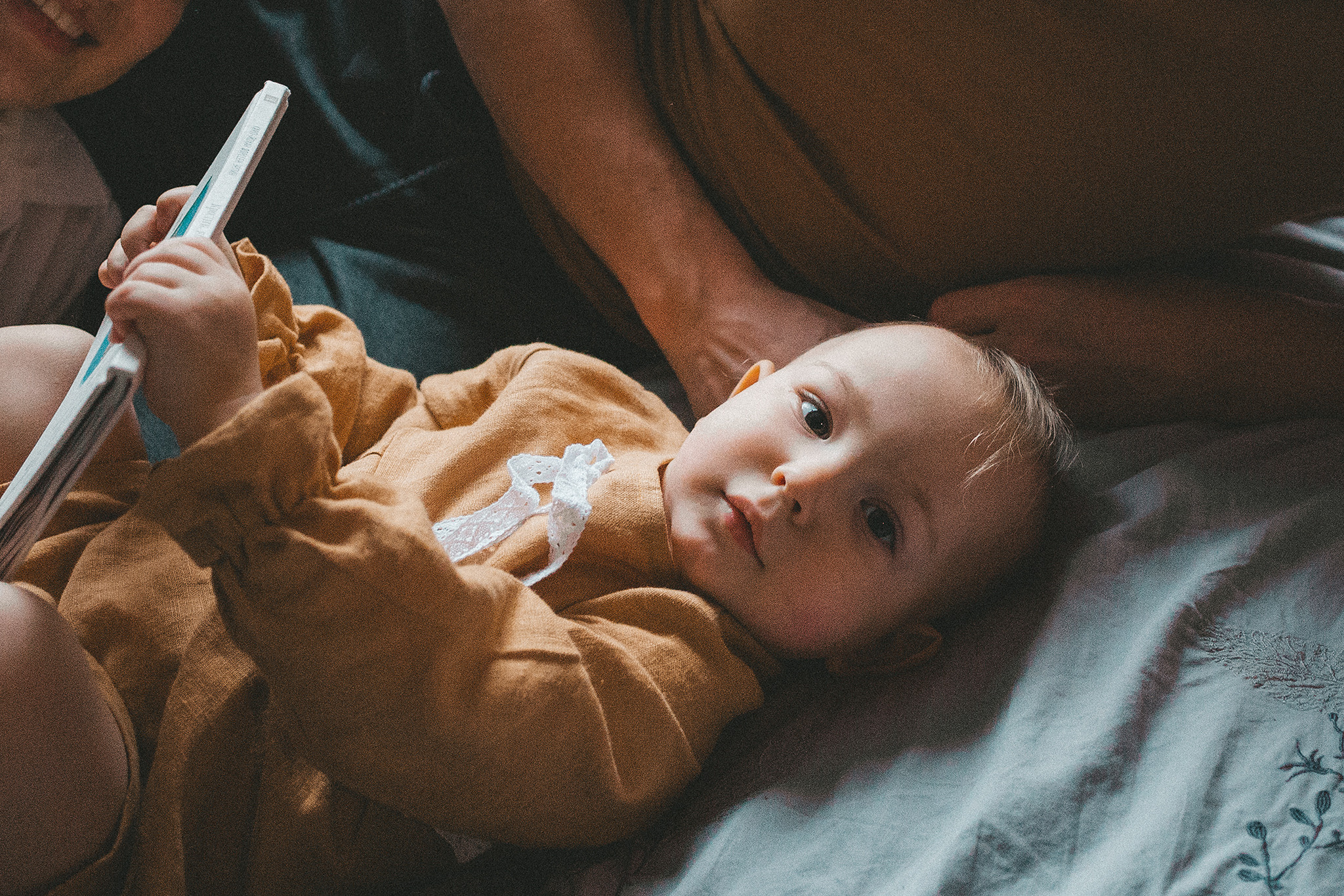 Домашняя Life-съемка для Ани, Антона и Саши. Семейный фотограф в Москве Марина Петра
