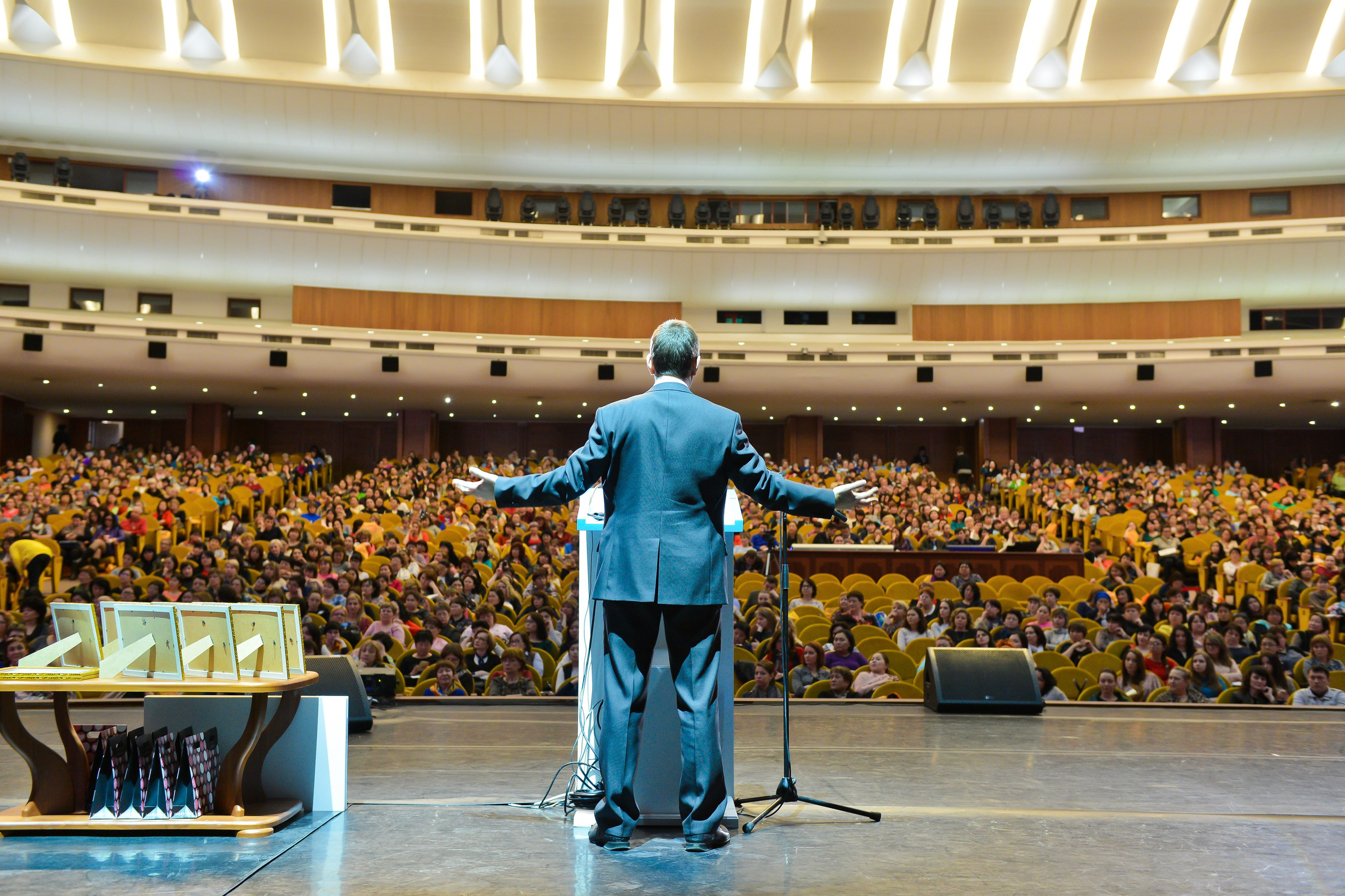 Деловой репортаж. Профессиональный фотограф в Алматы Влад Семёнов