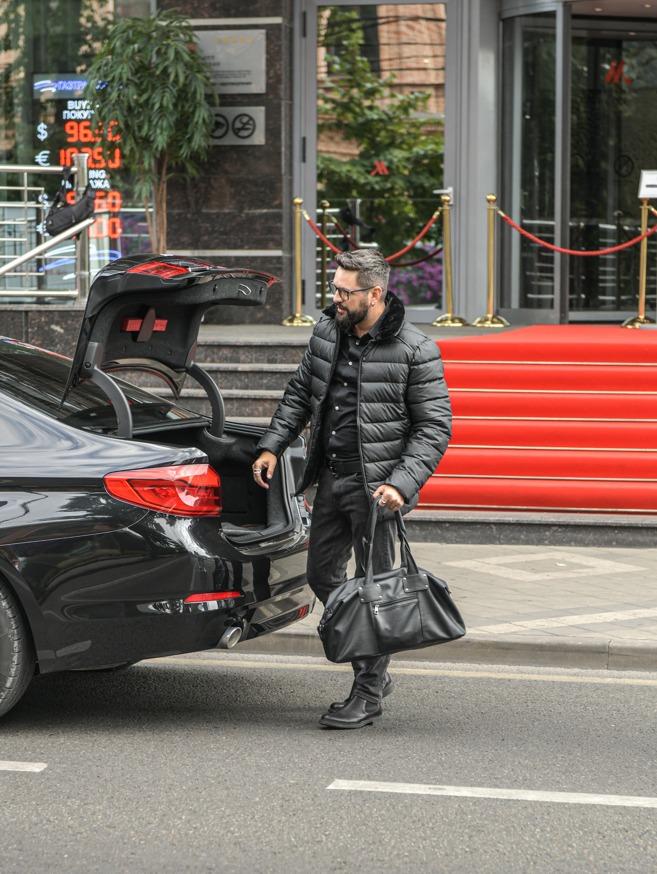 Уличная съемка для маркетплейс. Фотосъемка для маркетплейс в Краснодаре