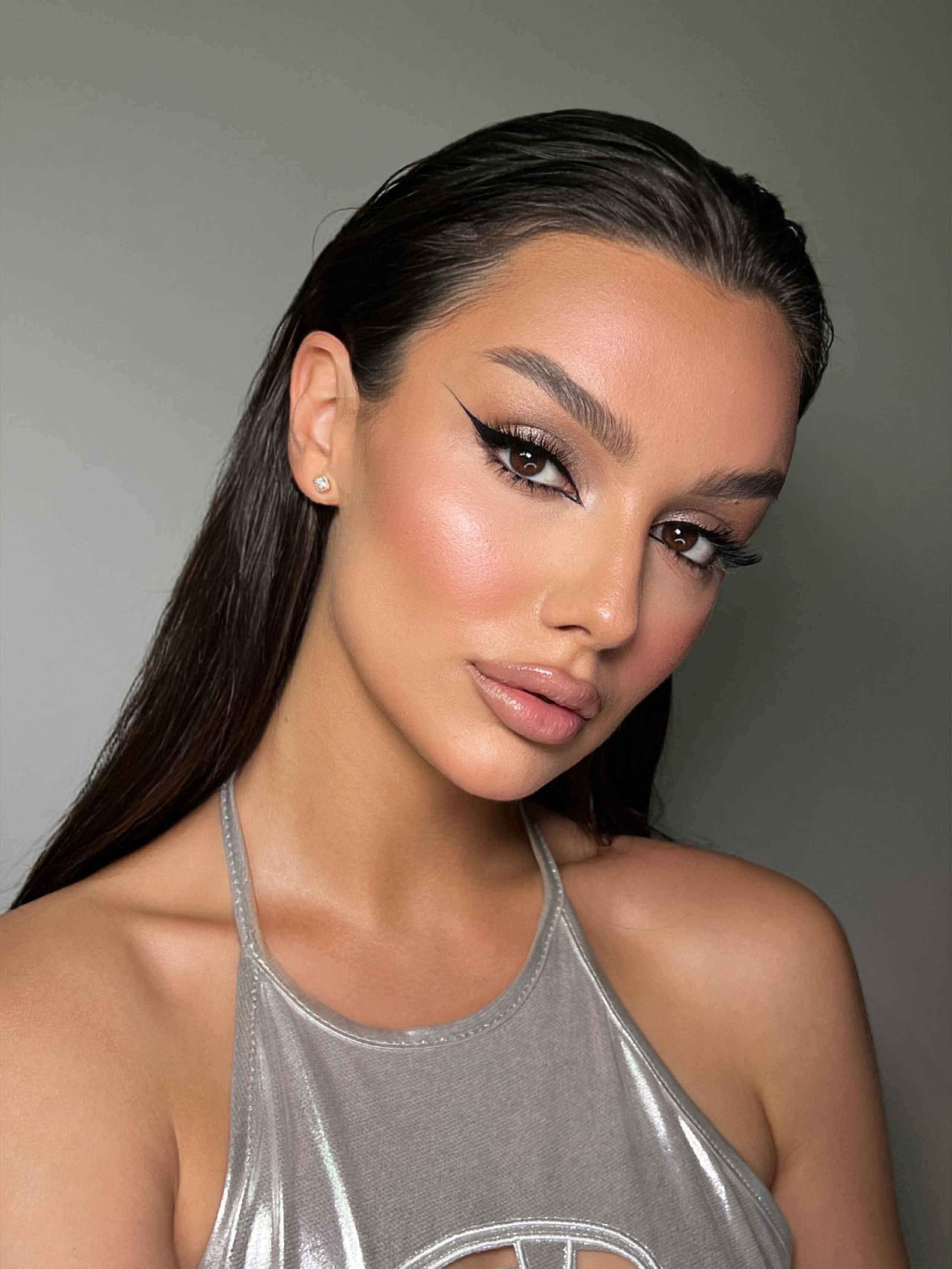 Марина. Фотосъемка для маркетплейс в Краснодаре