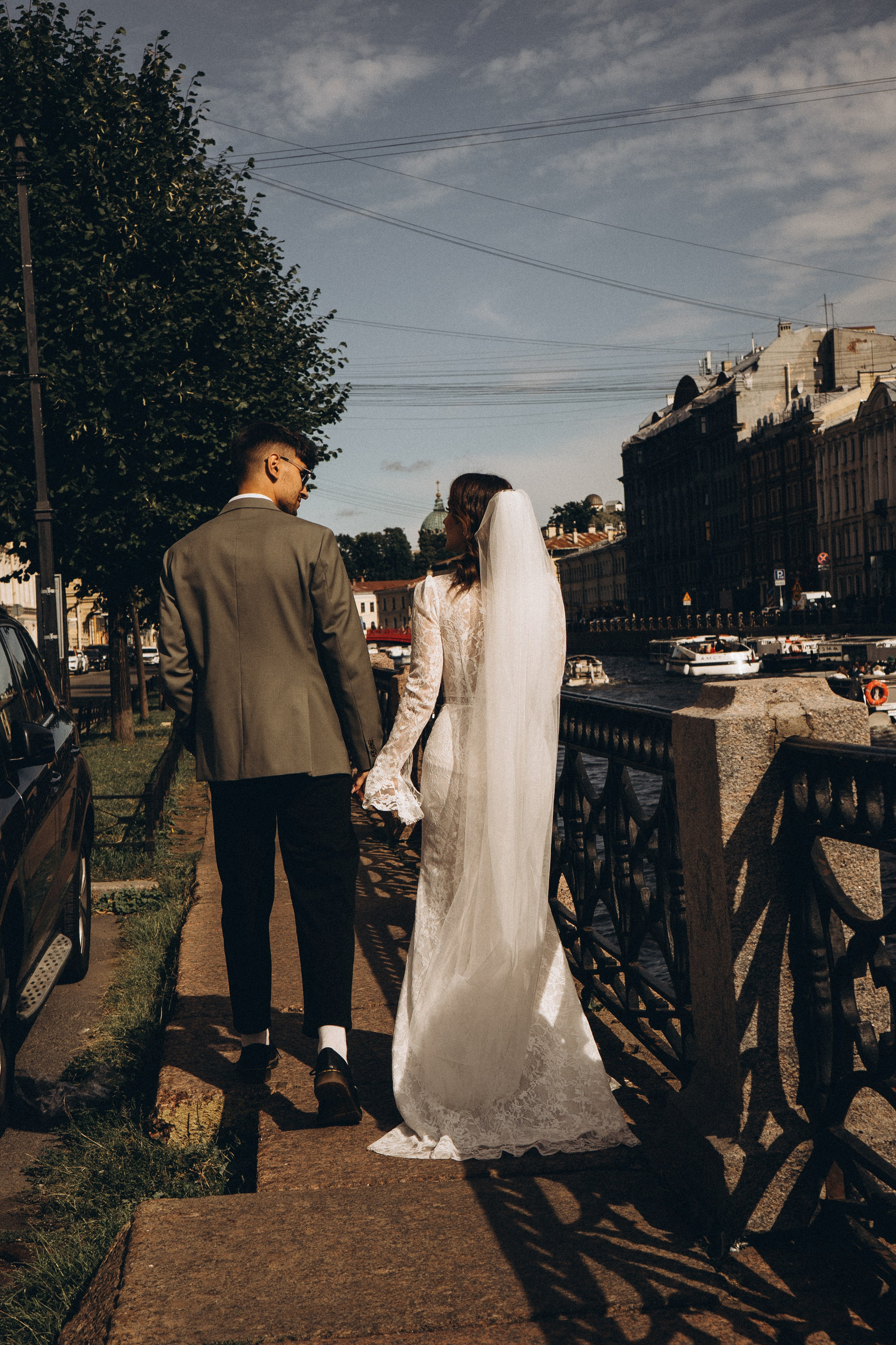 СВАДЕБНАЯ ПРОГУЛКА ВОЗЕ ИСАИКЕВСКОГО СОБОРА АСТОРИИ И ЗАКОНОДАЛЕТНОГО СОБРАНИЯ. Профессиональный фотограф, Санкт-Петербург — Виктория Богомолова