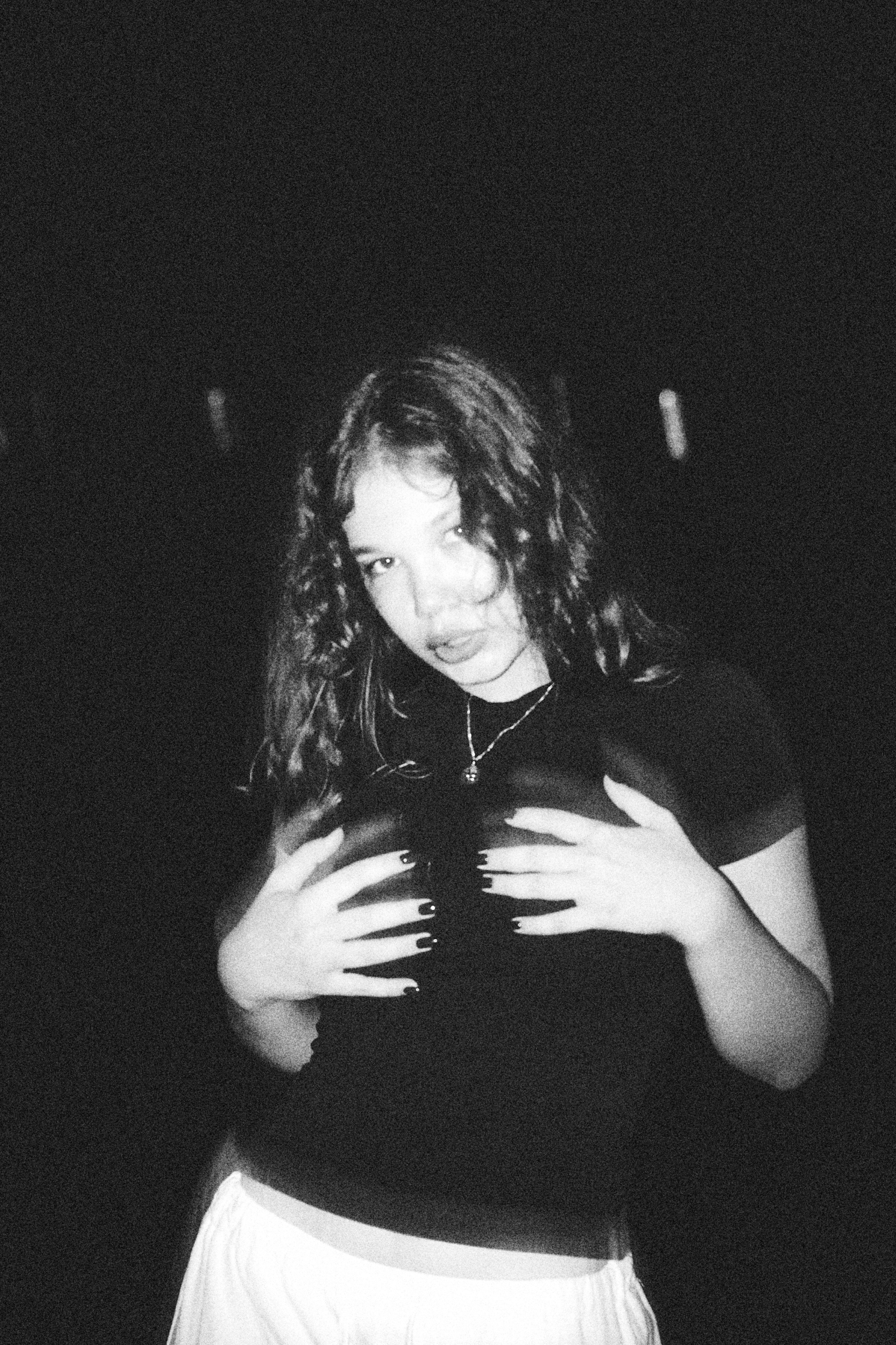 Ночная Фотосессия Софа. Фэшн-фотография и портреты в Владивостоке. Превращаю съёмку в повествование — создаю образы с сюжетом, которые остаются в памяти