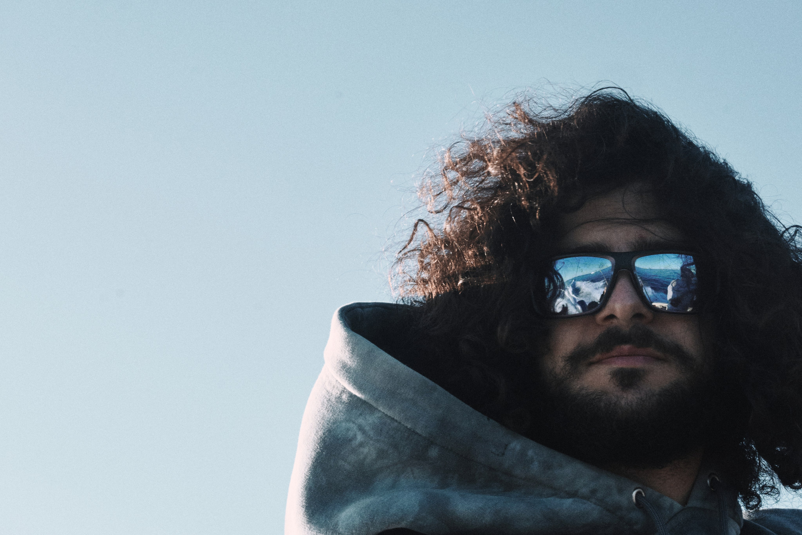 Репортаж трекинга тур группы 2. Фэшн-фотография и портреты в Владивостоке. Превращаю съёмку в повествование — создаю образы с сюжетом, которые остаются в памяти