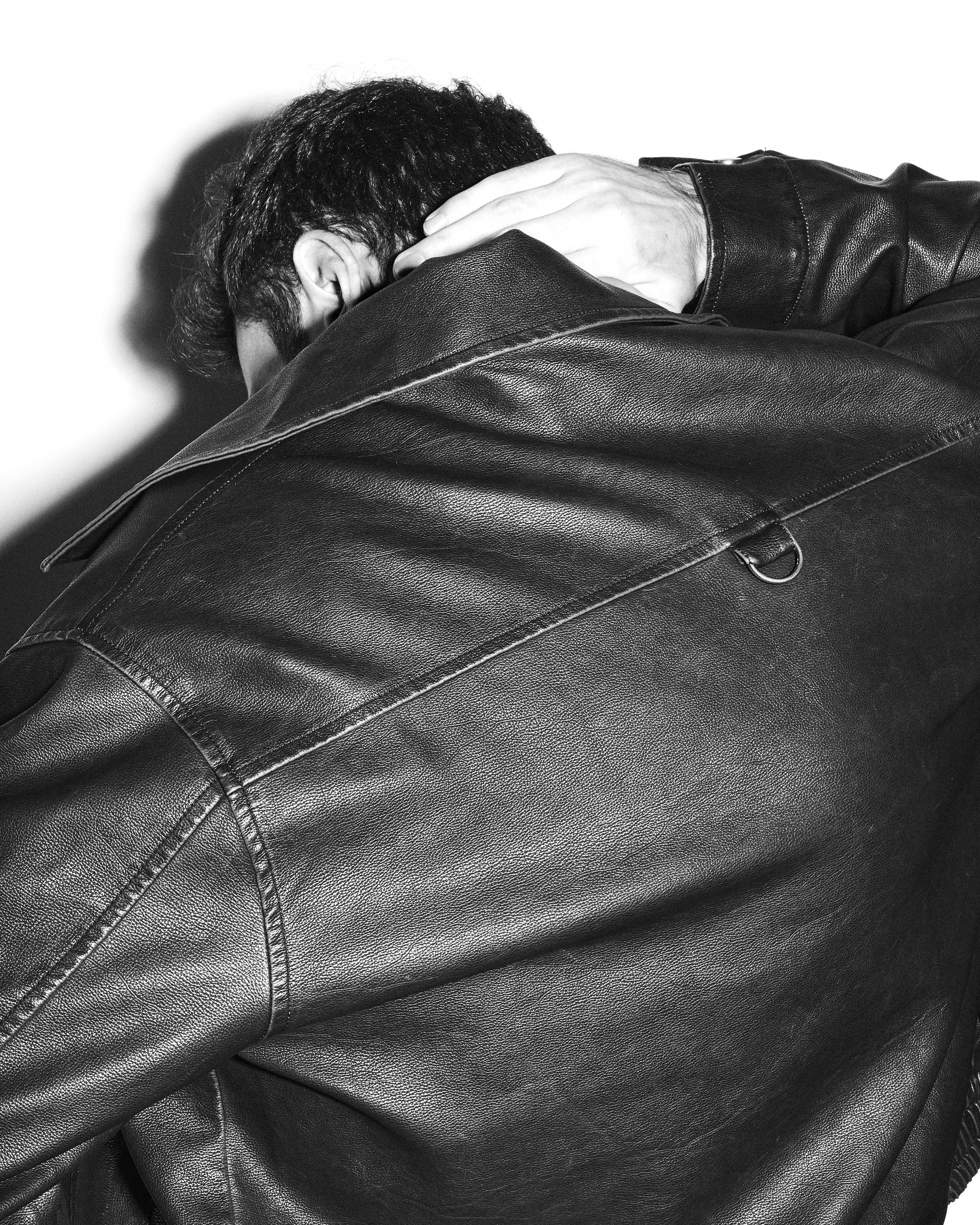 Michael. Фэшн-фотография и портреты в Владивостоке. Превращаю съёмку в повествование — создаю образы с сюжетом, которые остаются в памяти