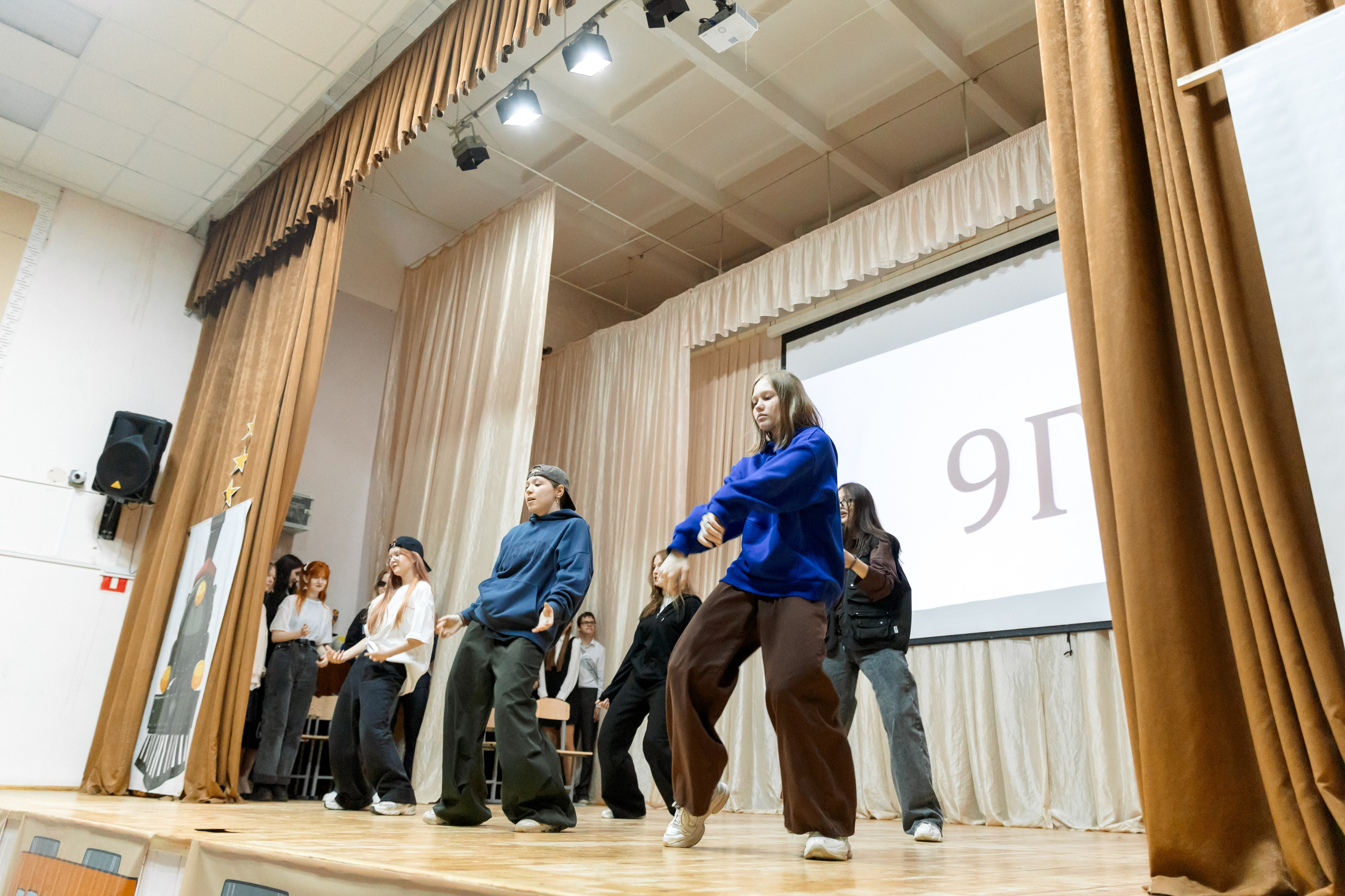 Выпускной шк 88 9-е кл. 24.05.2024. Свадебный и Семейный фотограф г. Ижевск Гульназ Солдатова. Гульназ фото