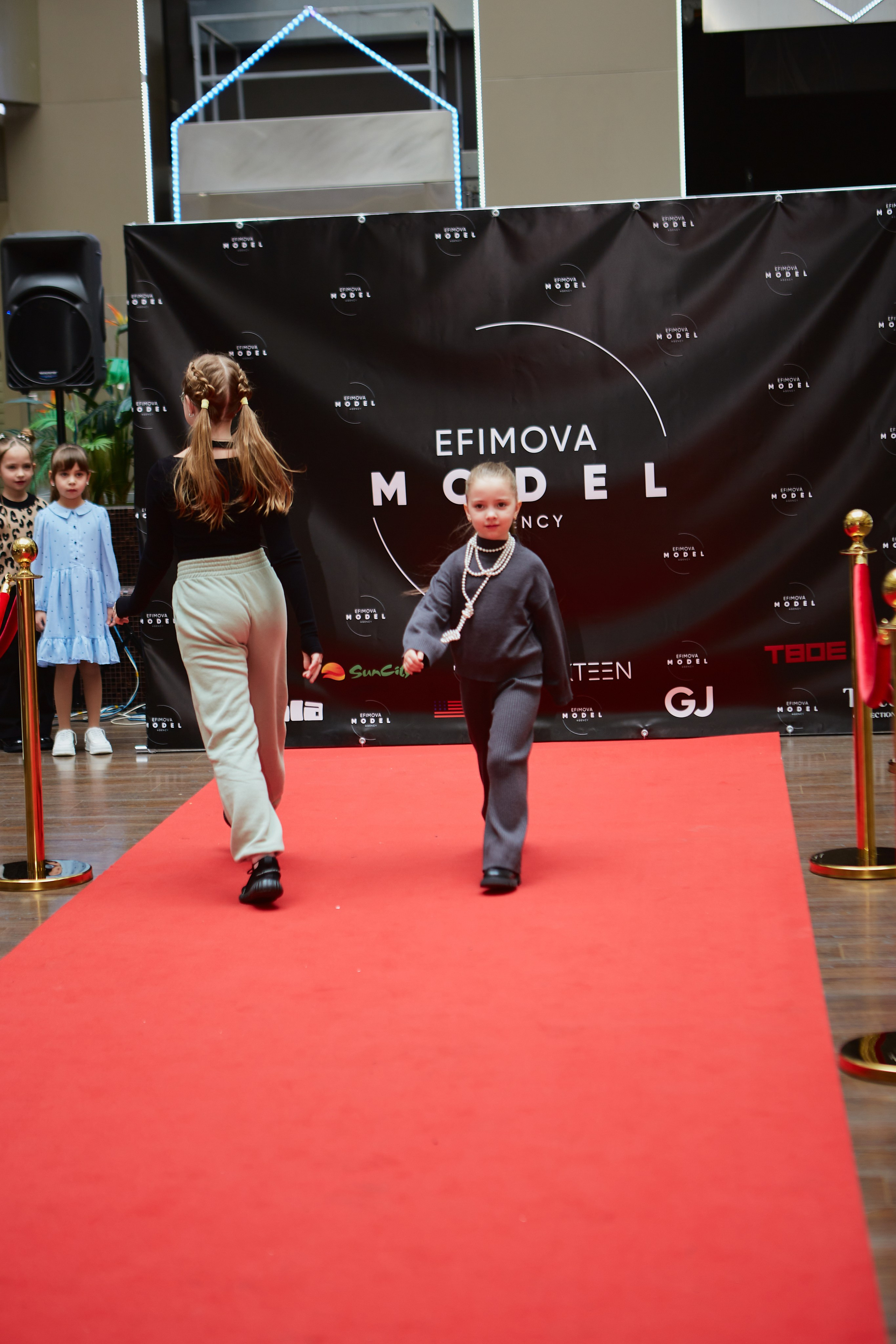 FASHION SHOW ТЦ Sun City. Efimova Model Agency