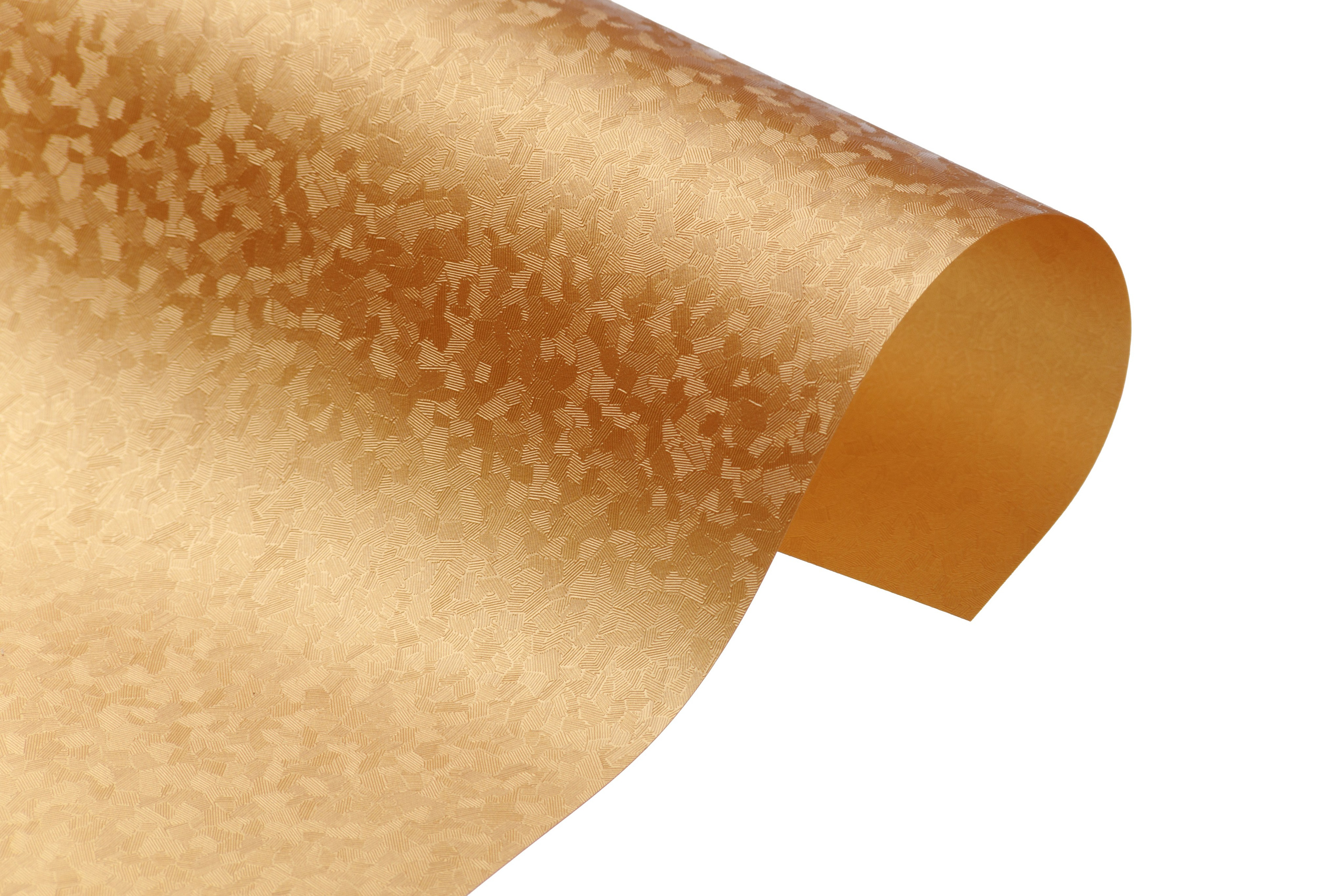 На белом для маркетплейсов и каталогов. Предметный фотограф Александр Трузян