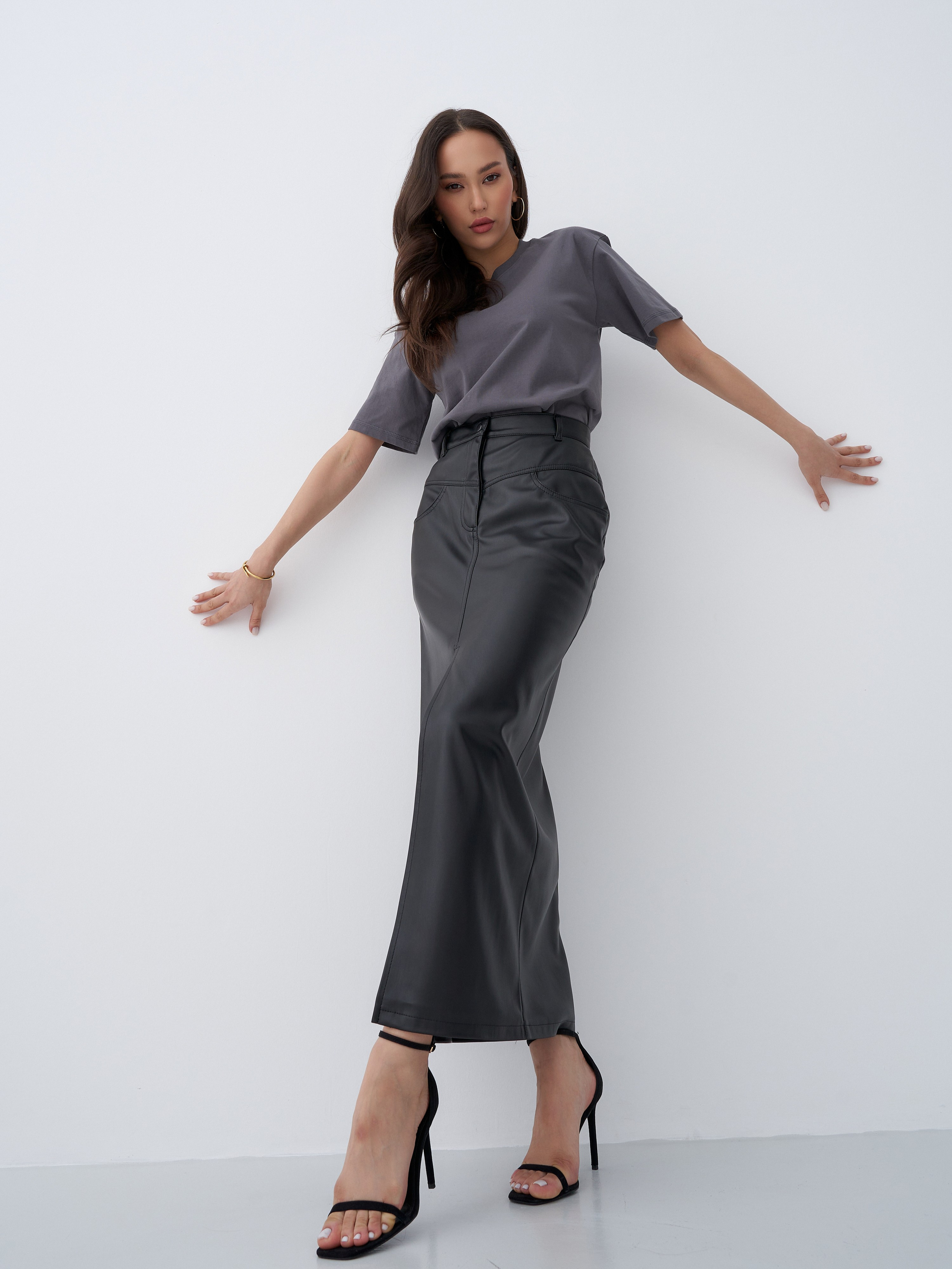 Анастасия З. Контент для маркетплейсов и соцсетей. Фото и видео съемка