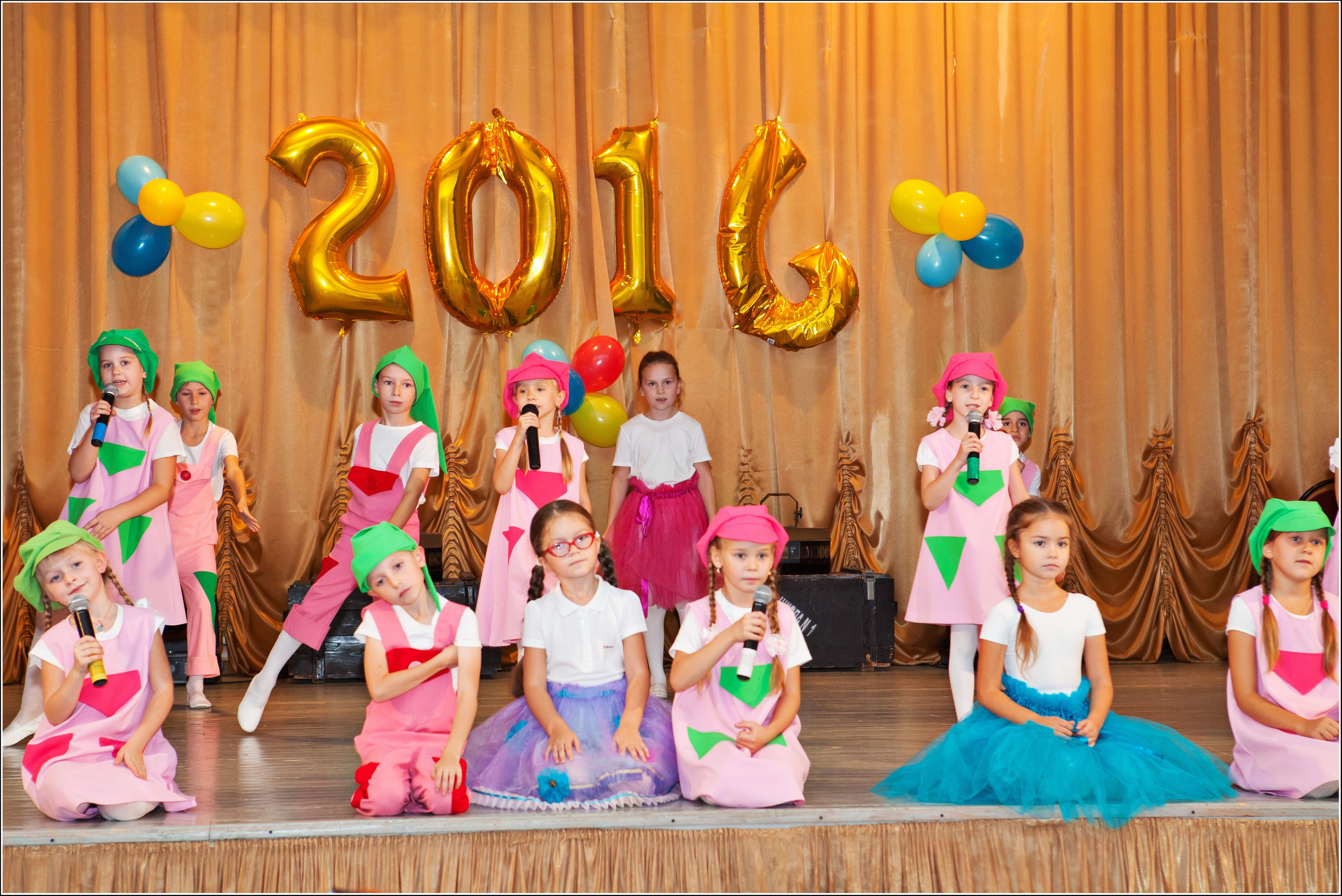 Выступление коллектива Дежавю. Фото и видео Москва, Московский. Свадебный фотограф, видеограф, фотосессии, видеосъемка