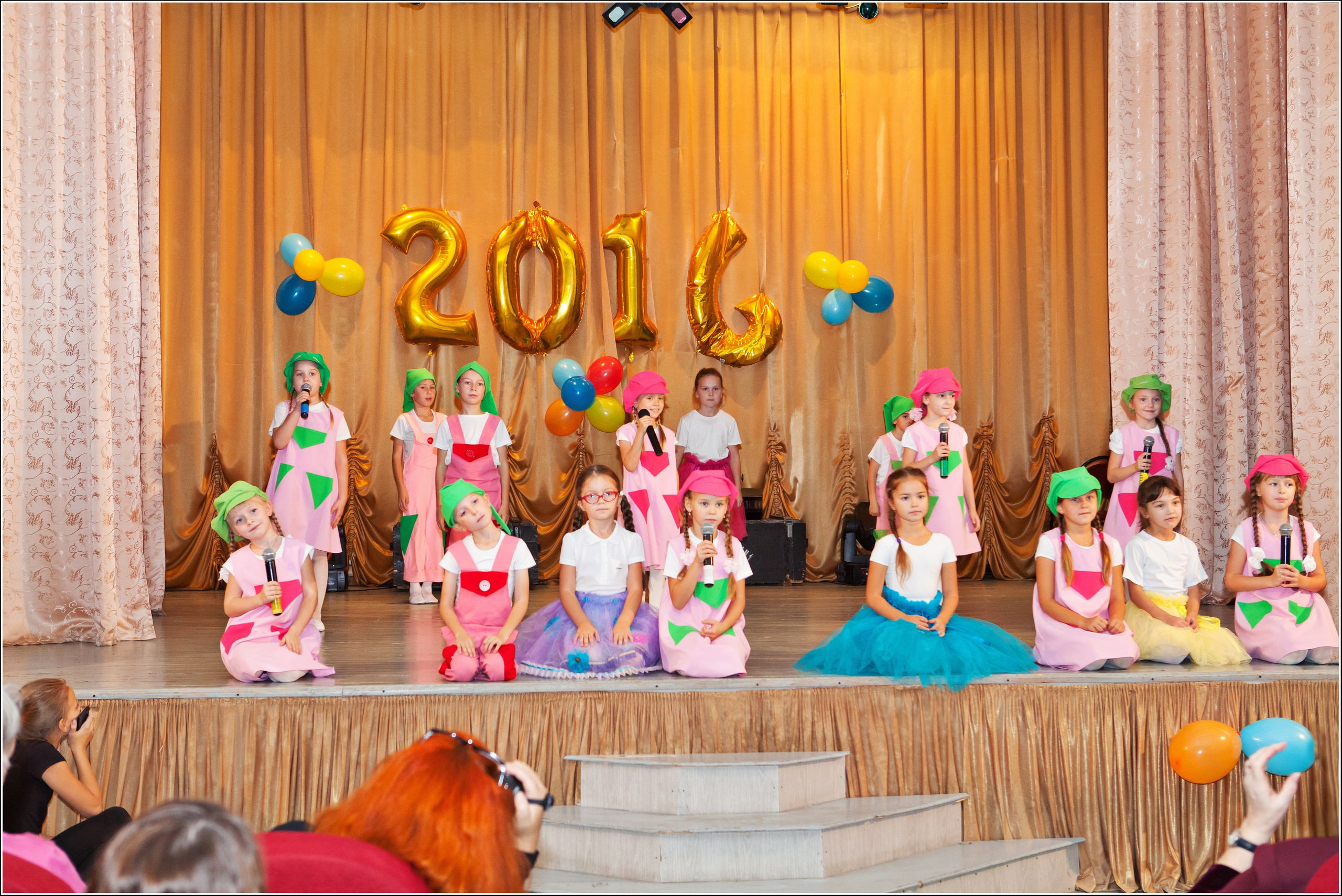 Выступление коллектива Дежавю. Фото и видео Москва, Московский. Свадебный фотограф, видеограф, фотосессии, видеосъемка