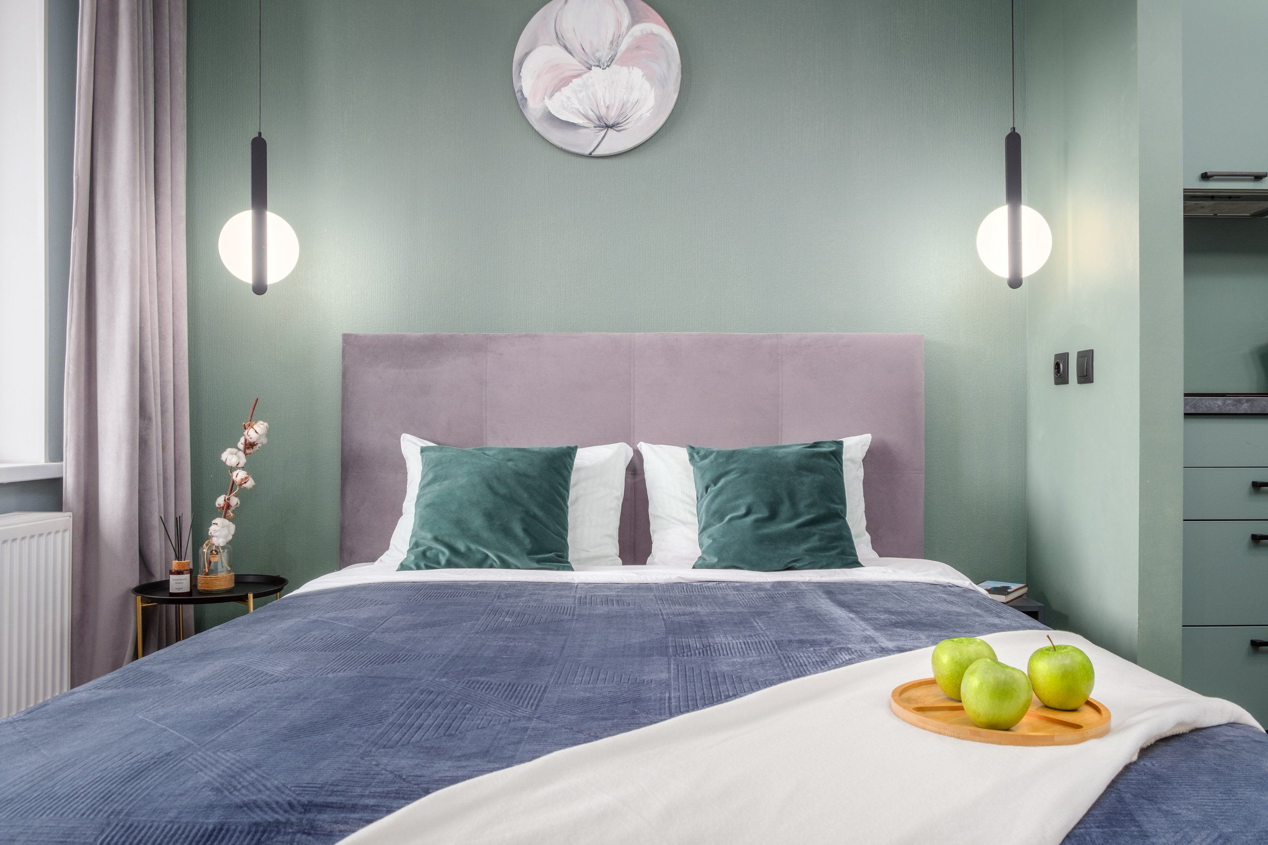 Студия, Уральская ул