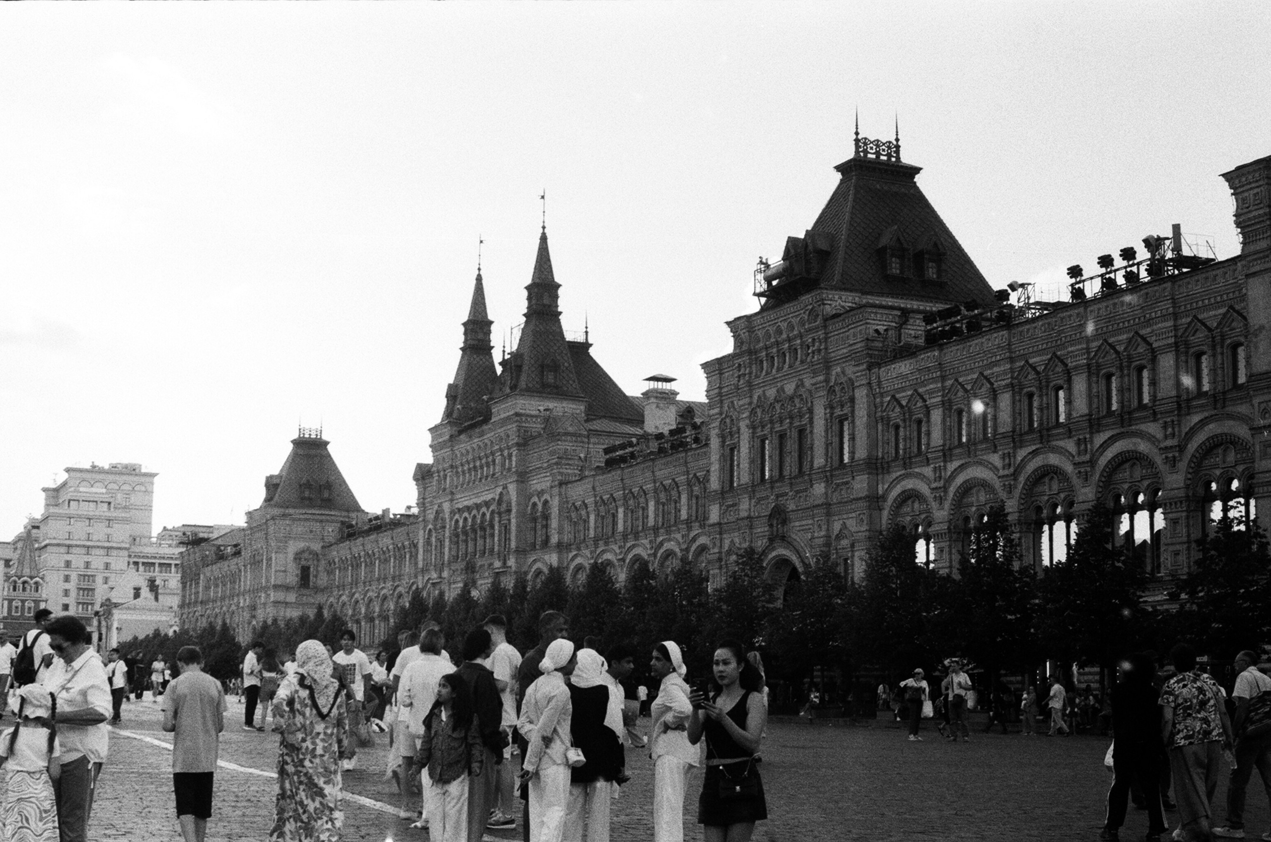 Альбом пленочных ЧБ-фото. Репортажный и семейный фотограф — Шелихов Сергей