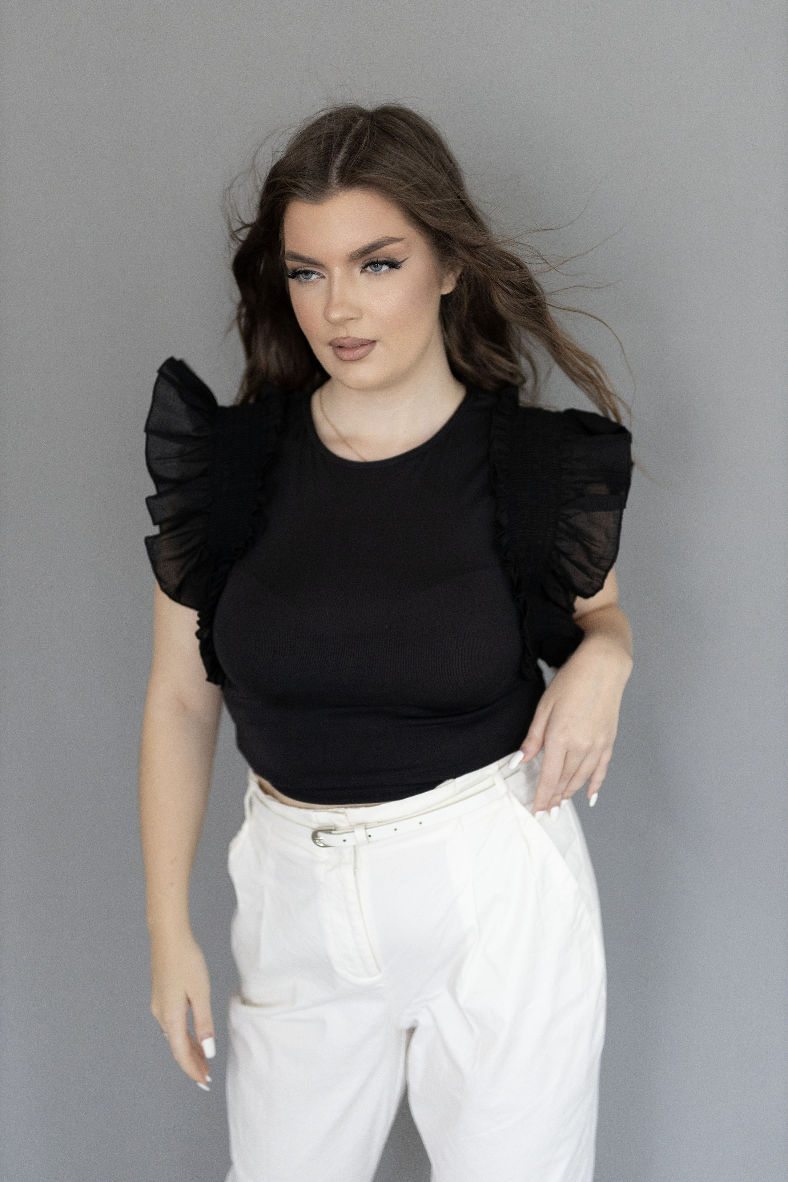 Яна. Главная