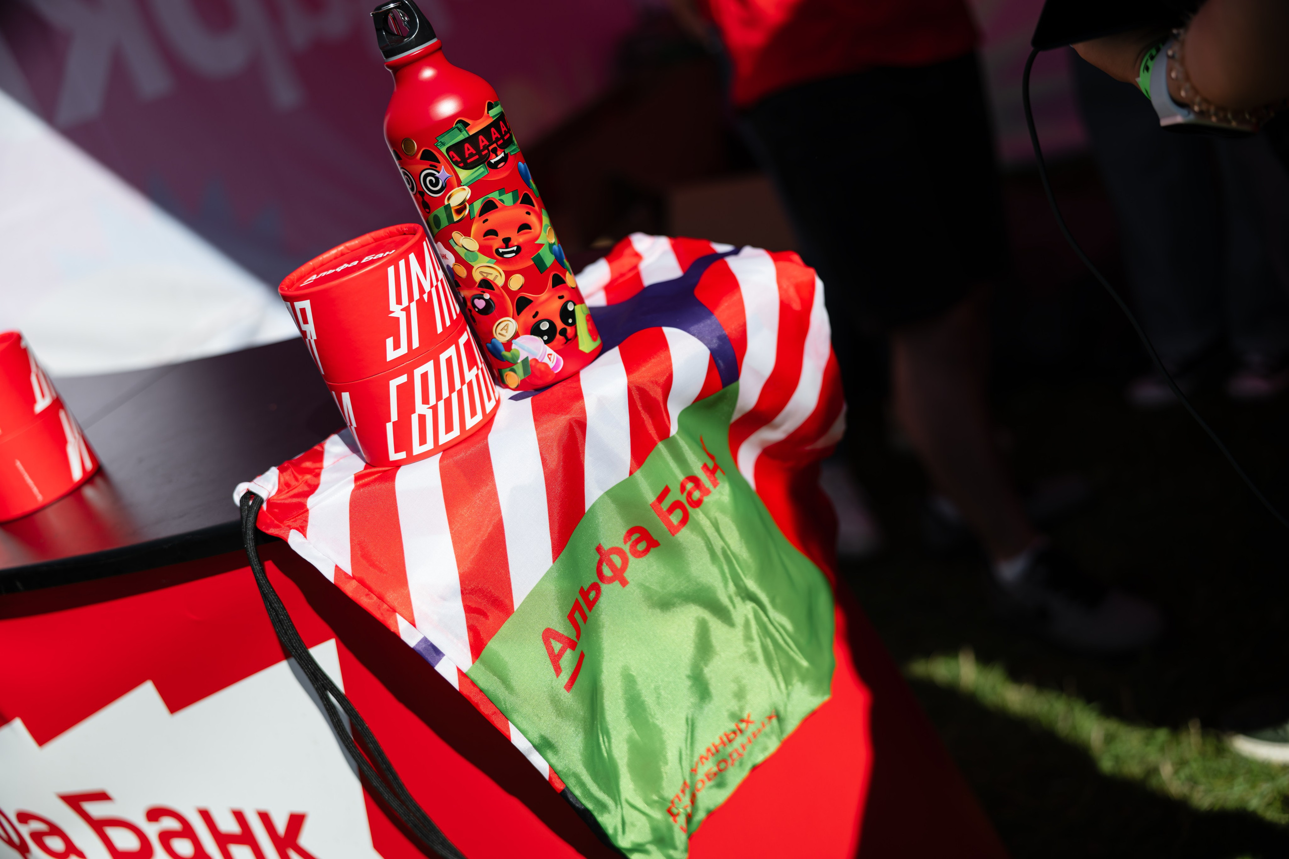 Tuning Open Fest 2025. Авто и мотоспорт — фотограф Антон Медведев iCoguar