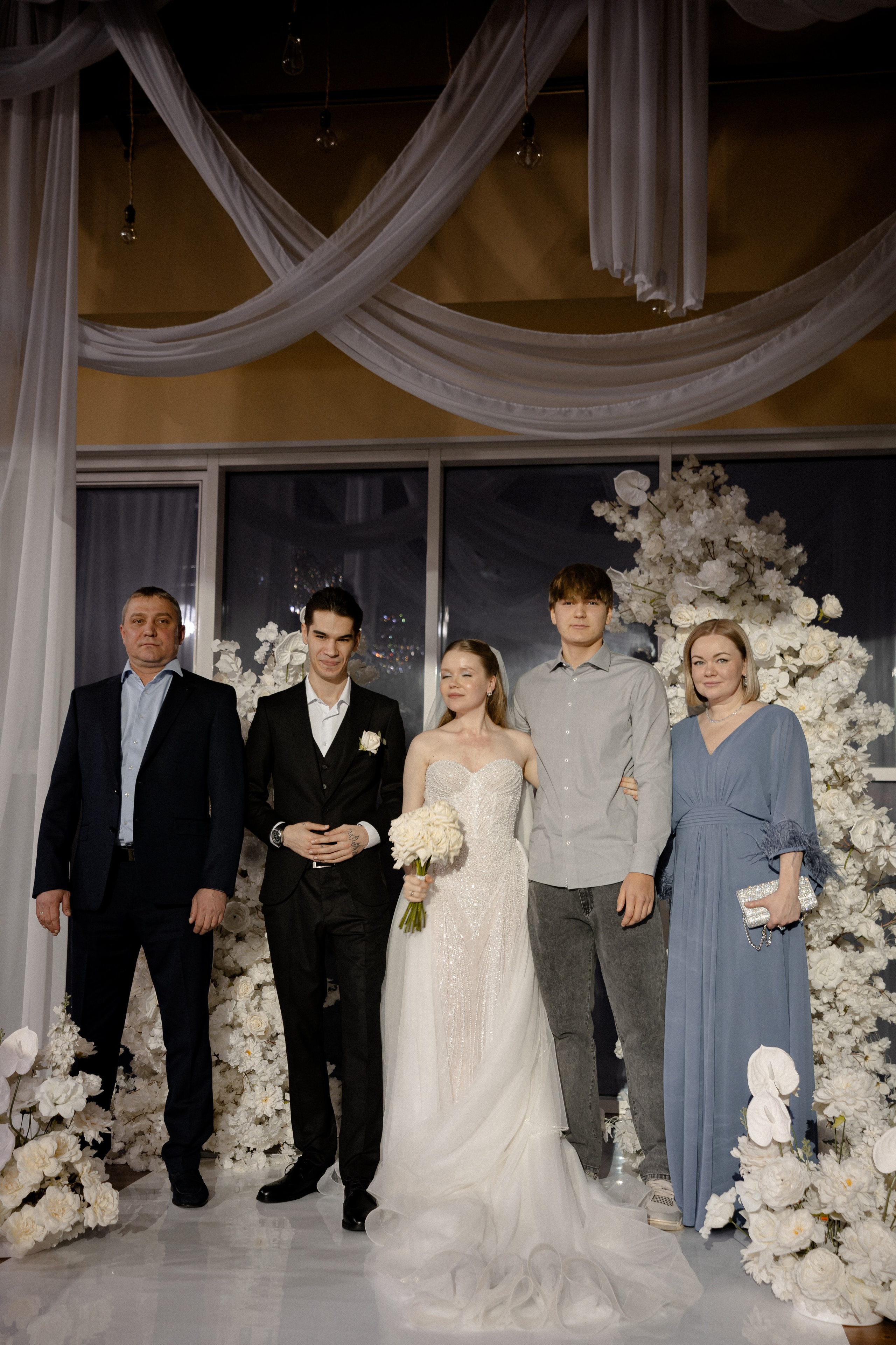 СВАДЕБНАЯ СЬЕМКА СБОРОВ В ОТЕЛЕ И ВЫЕЗД НА ЦЕРЕМОНИЮ (СНЯТО В СИБИРЕ В НИЖНЕВАРТОВСКЕ). Профессиональный фотограф, Санкт-Петербург — Виктория Богомолова
