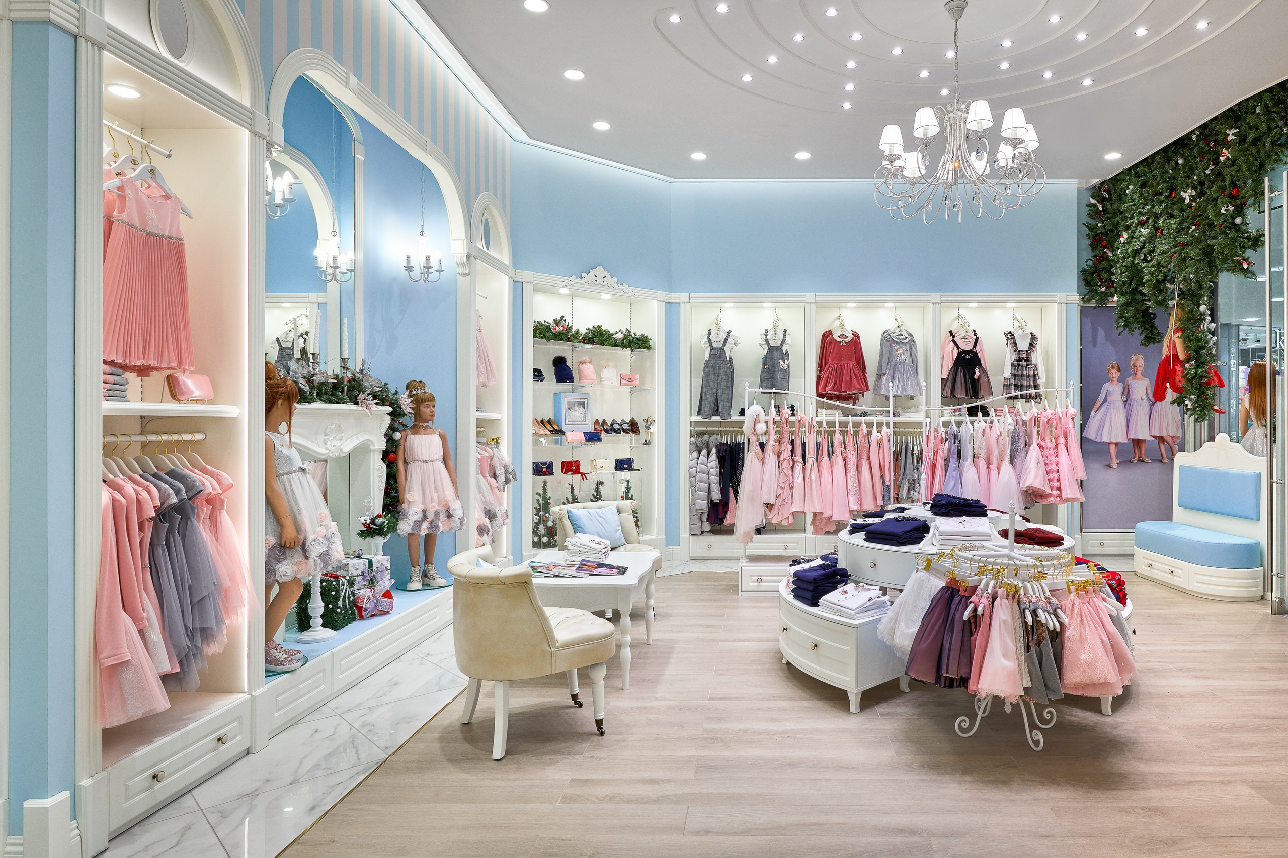 Магазин детской одежды. Фотограф Наталья Вершинина