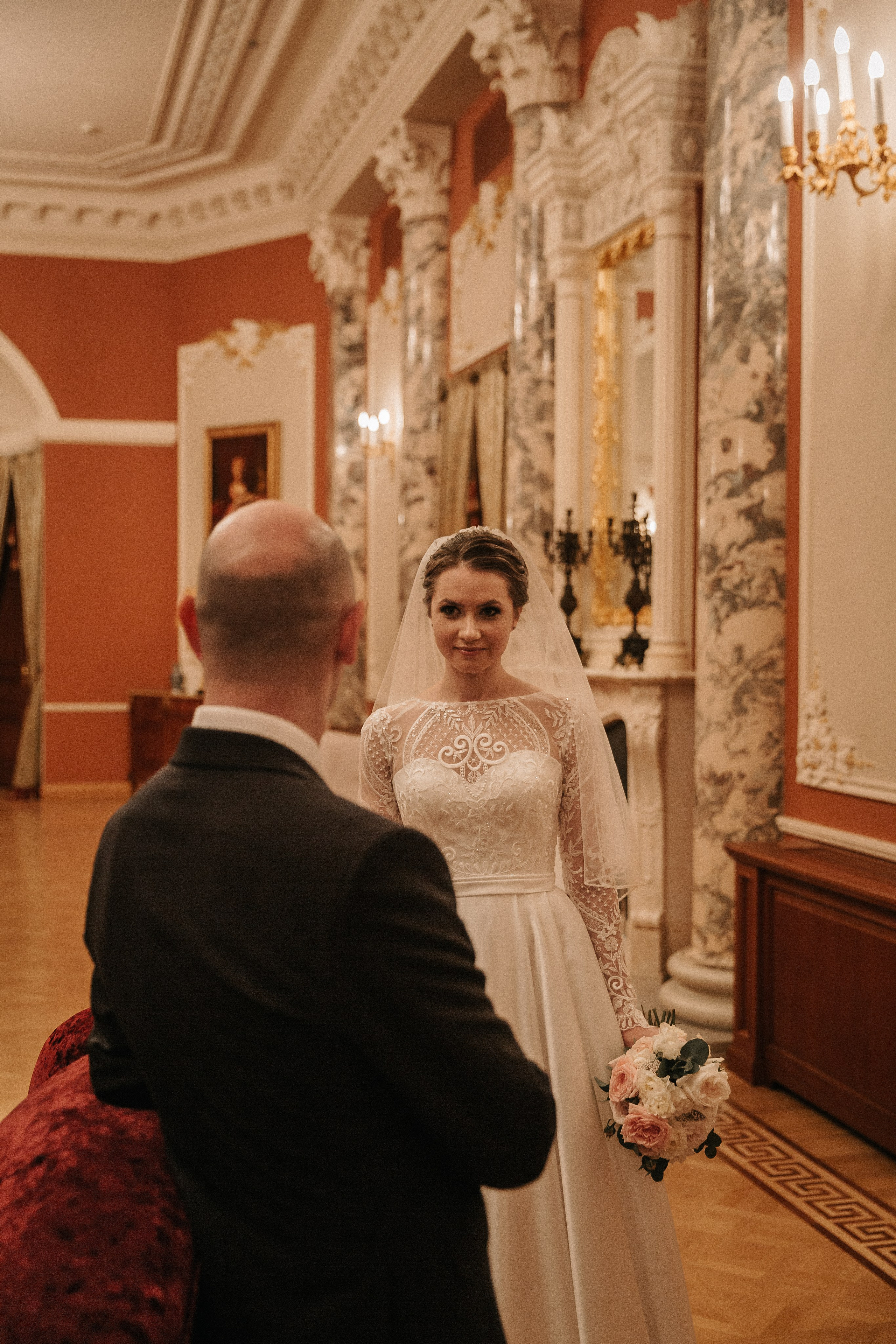ОКТЯБРЬ | Дворец № 1 Талион, Особняк военного министра. Свадебный фотограф в Санкт-Петербурге Полина Корзухина