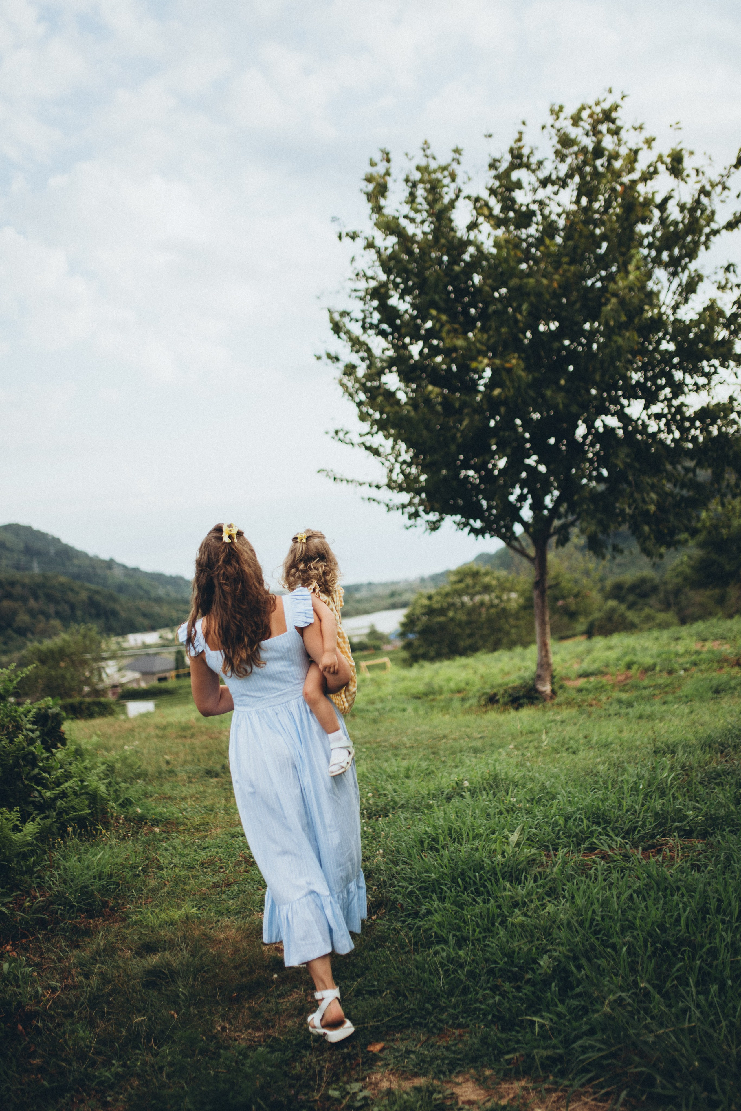 Семейная фотосессия на чайной плантации Сочи. Фотограф в Сочи — Маргарита Поганова