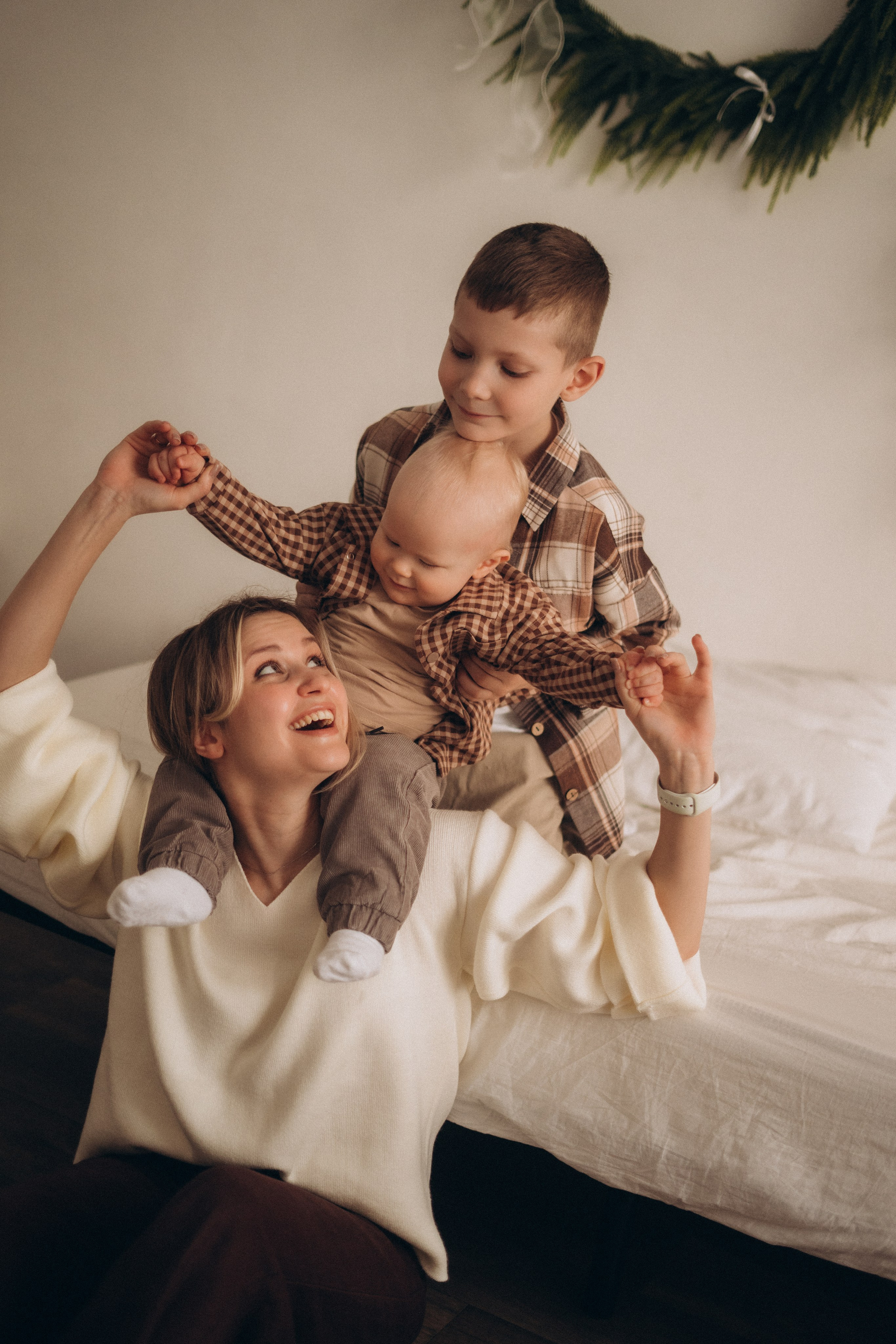 Мария с детьми. Главная