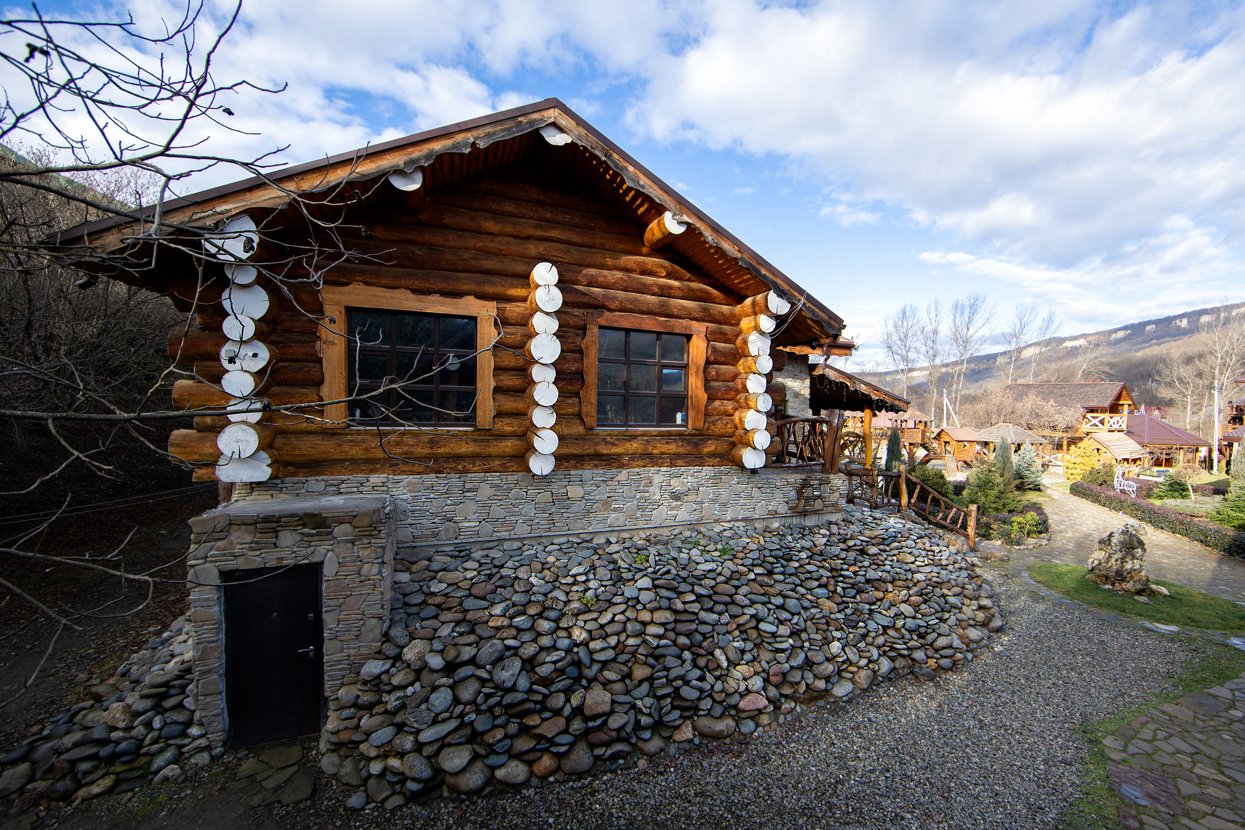 Отель в Адыгее. Фотограф Михаил Белозеров
