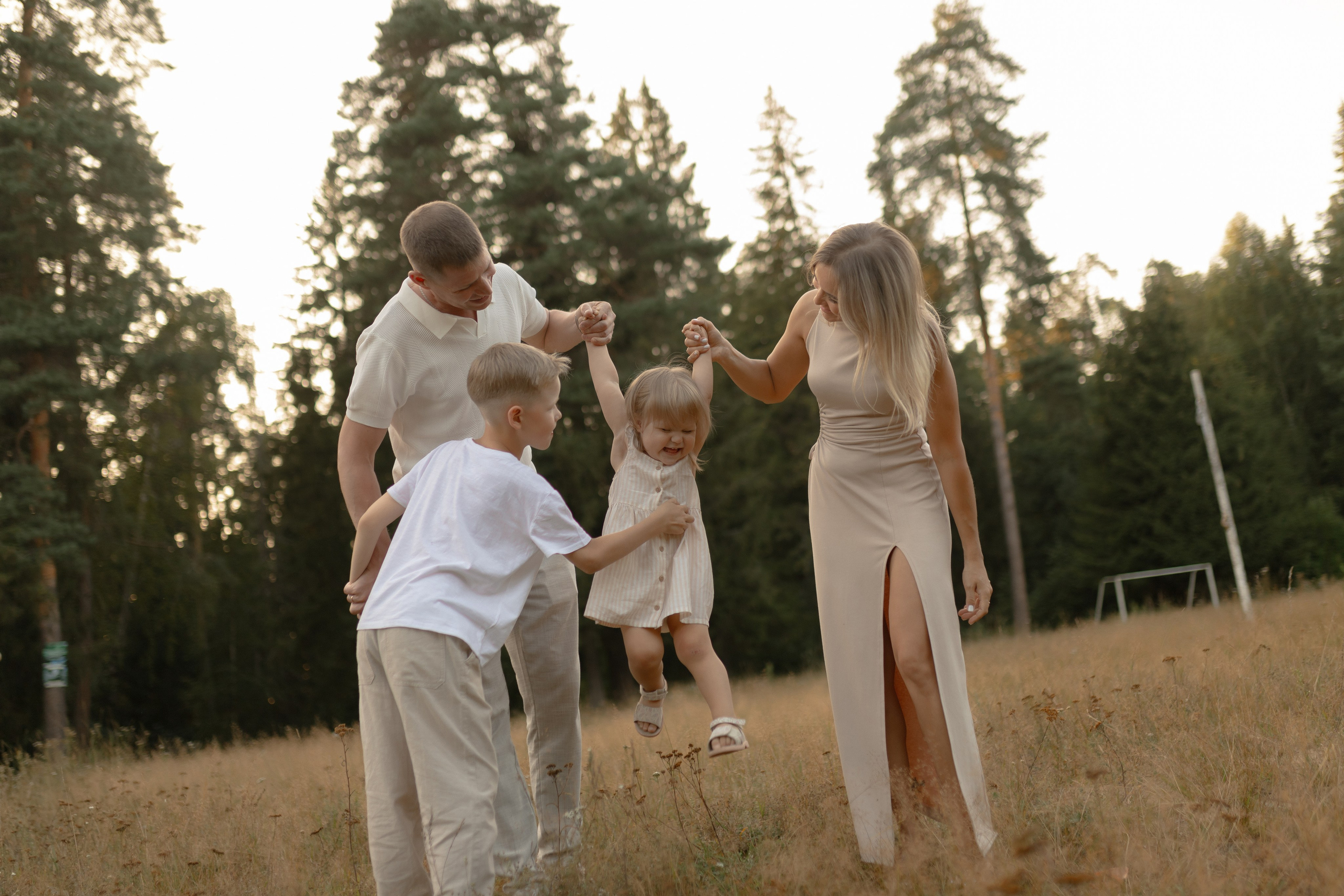 Алексей, Мария, Ваня и Варя. Фотограф Татьяна Семенова