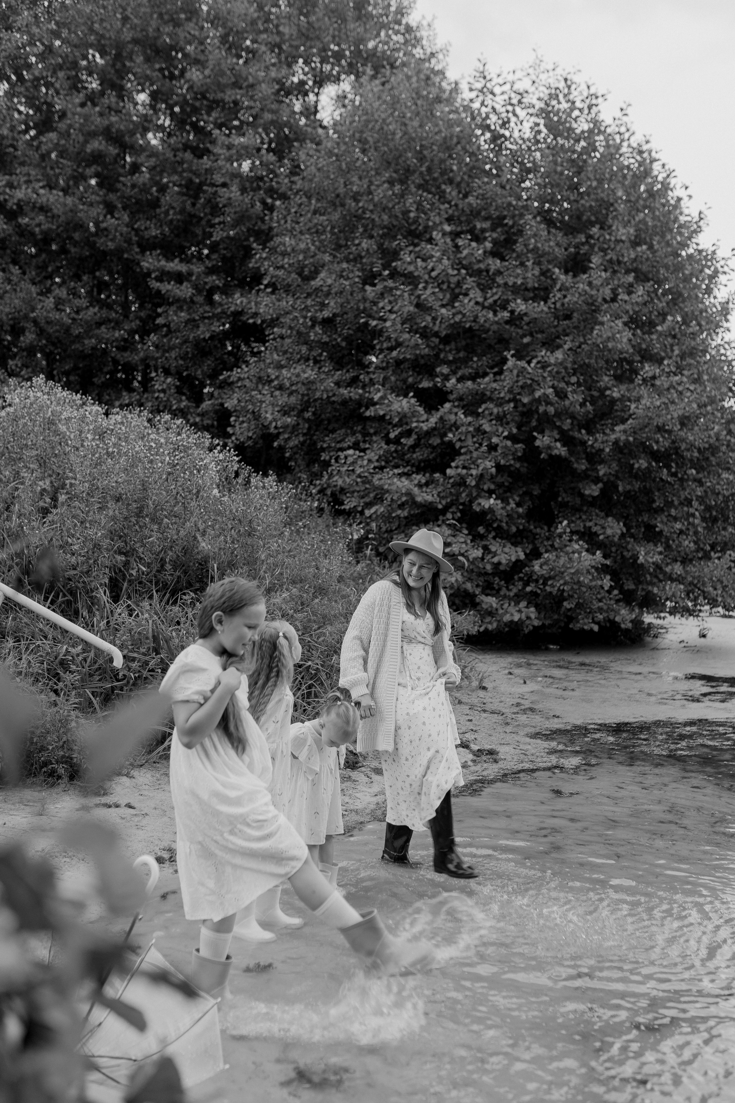 Мама Алина, Маша, Дина и Анечка. Фотограф Татьяна Семенова