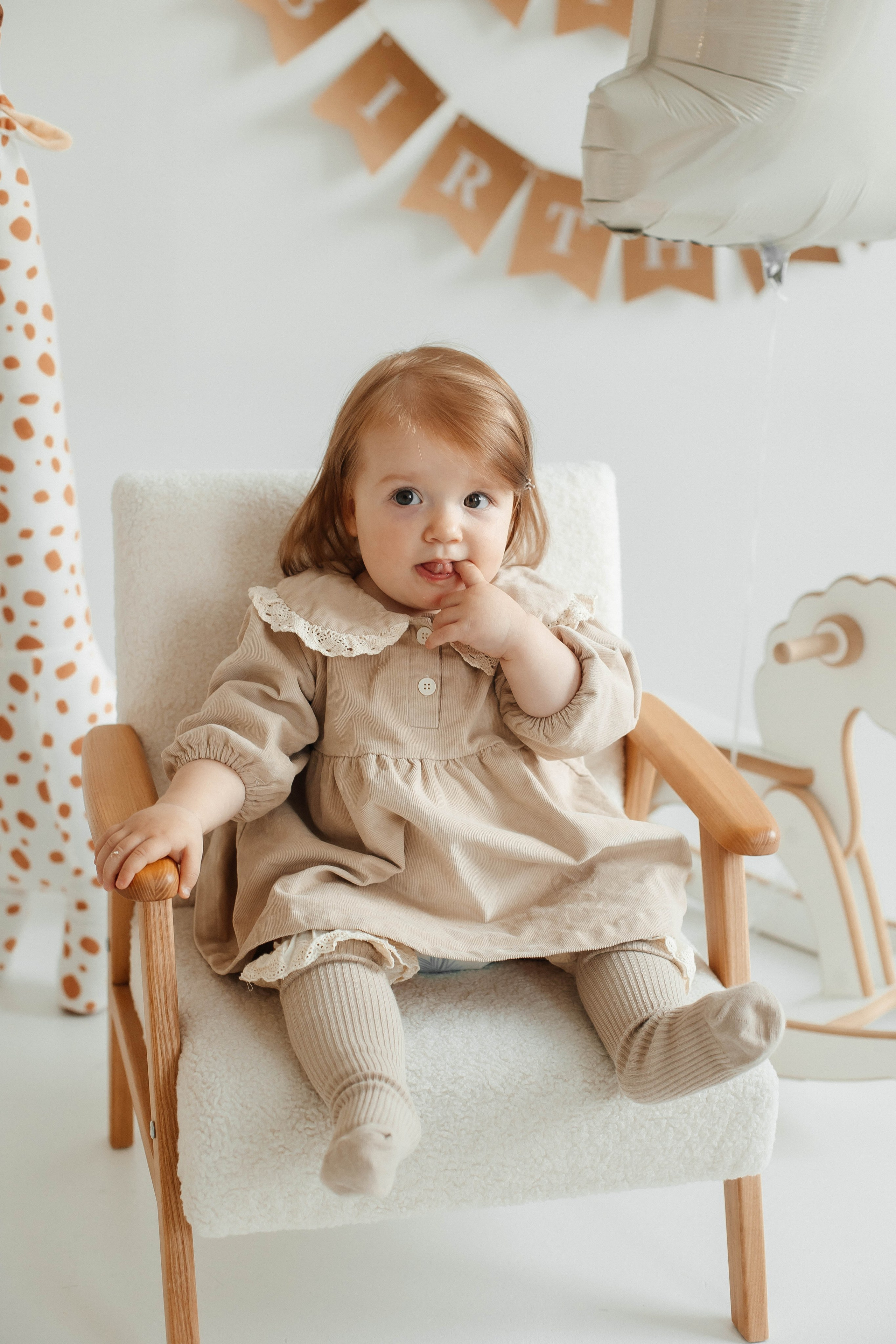Лиза — 1 годик. «Первый год — первый праздник в кадре!». Виктория Ларина — Портретный профессиональный фотограф в Иркутске