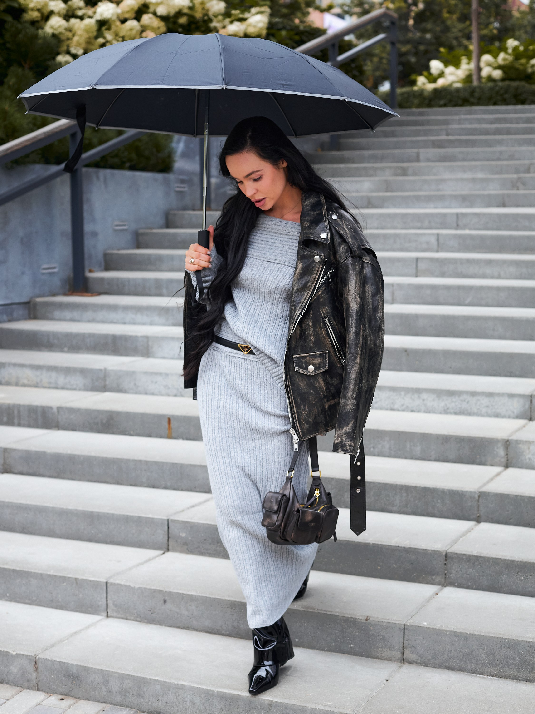 Фотосъемка теплых платьев Екатеринбург Wildberries ВБ Ozon Озон фотосессия одежды Екб заказать цена фотосъемка товара WB трикотаж карточки. Фотограф Екатеринбург Анастасия Жерновская | Маркетплейсы и нейрофото