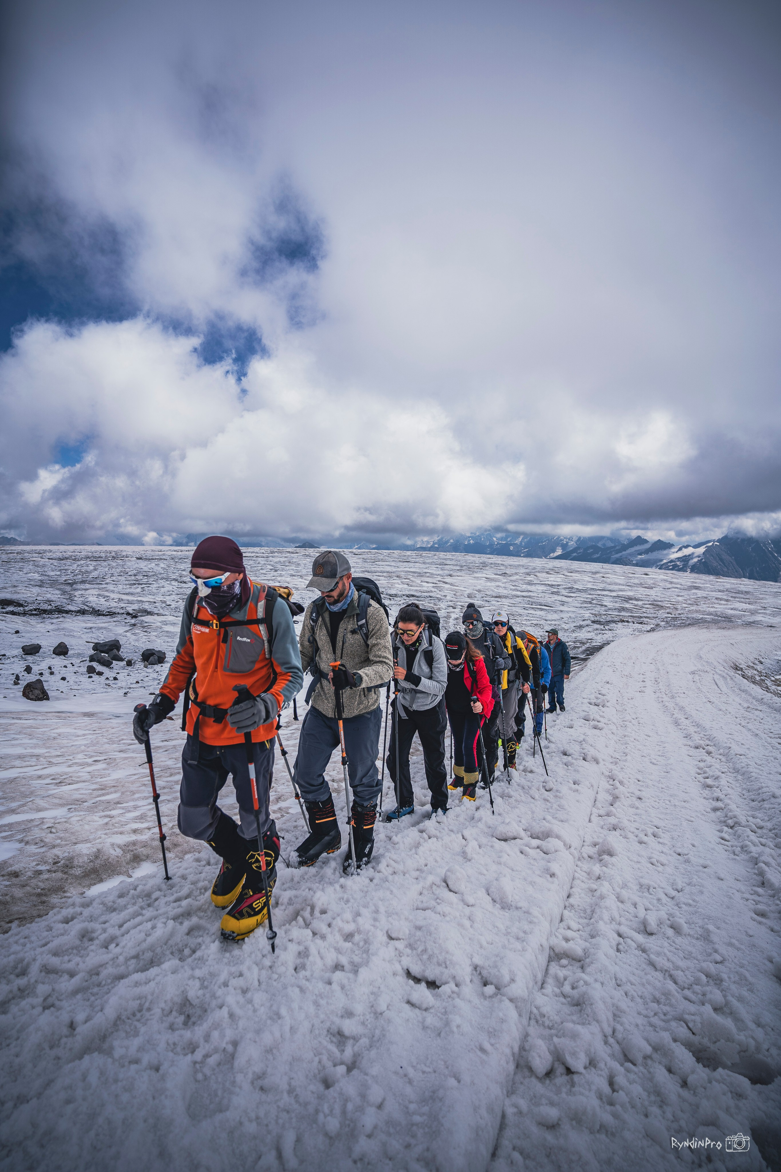 Восхождение на Эльбрус 26 августа 2023 Стремление. Репортажный фотограф в Краснодаре Рындин Дмитрий