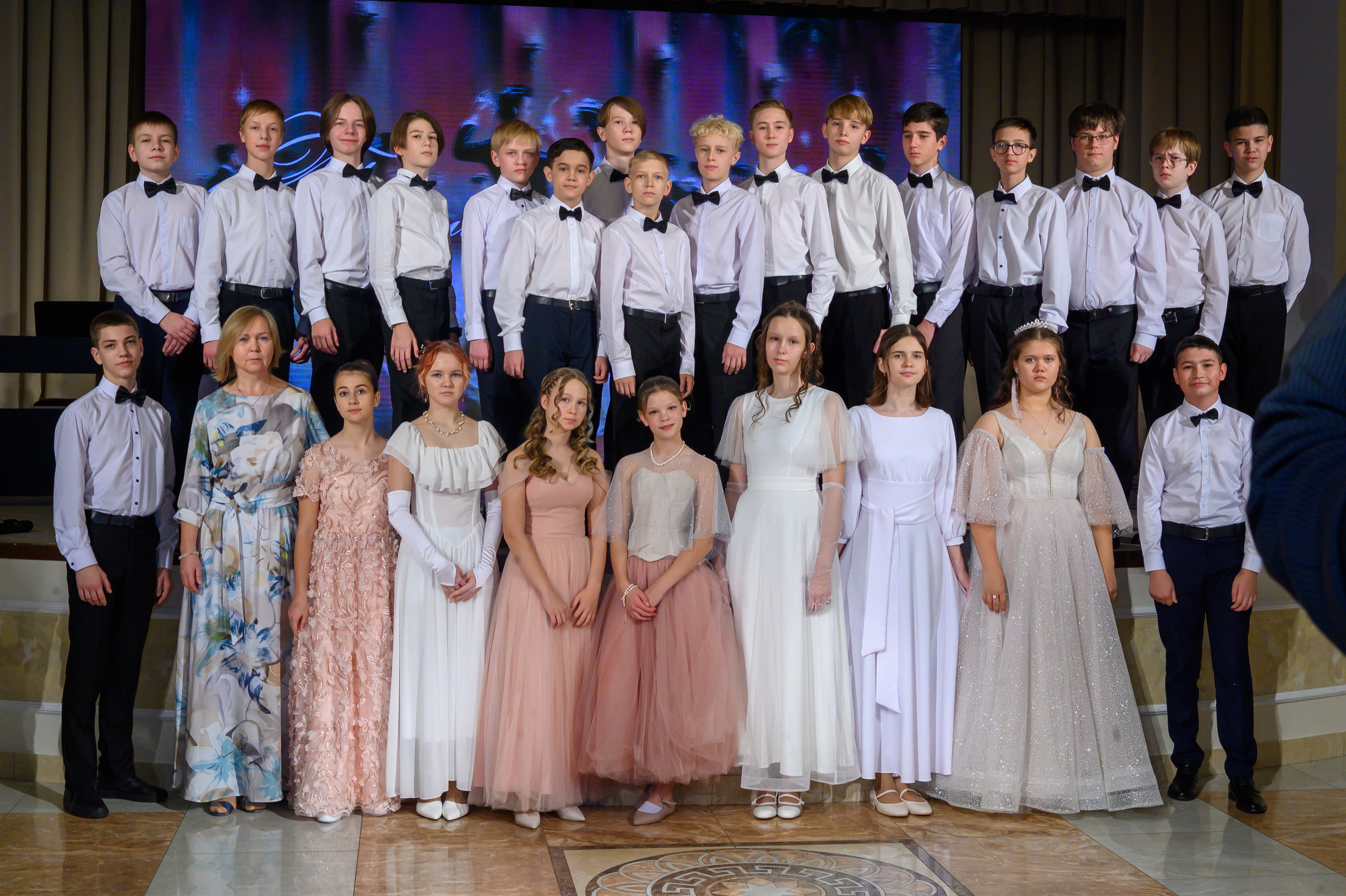 Бал ФМШ 7 класс. Фотограф новорожденных, семейный детский в Тюмени Татьяна Морозова