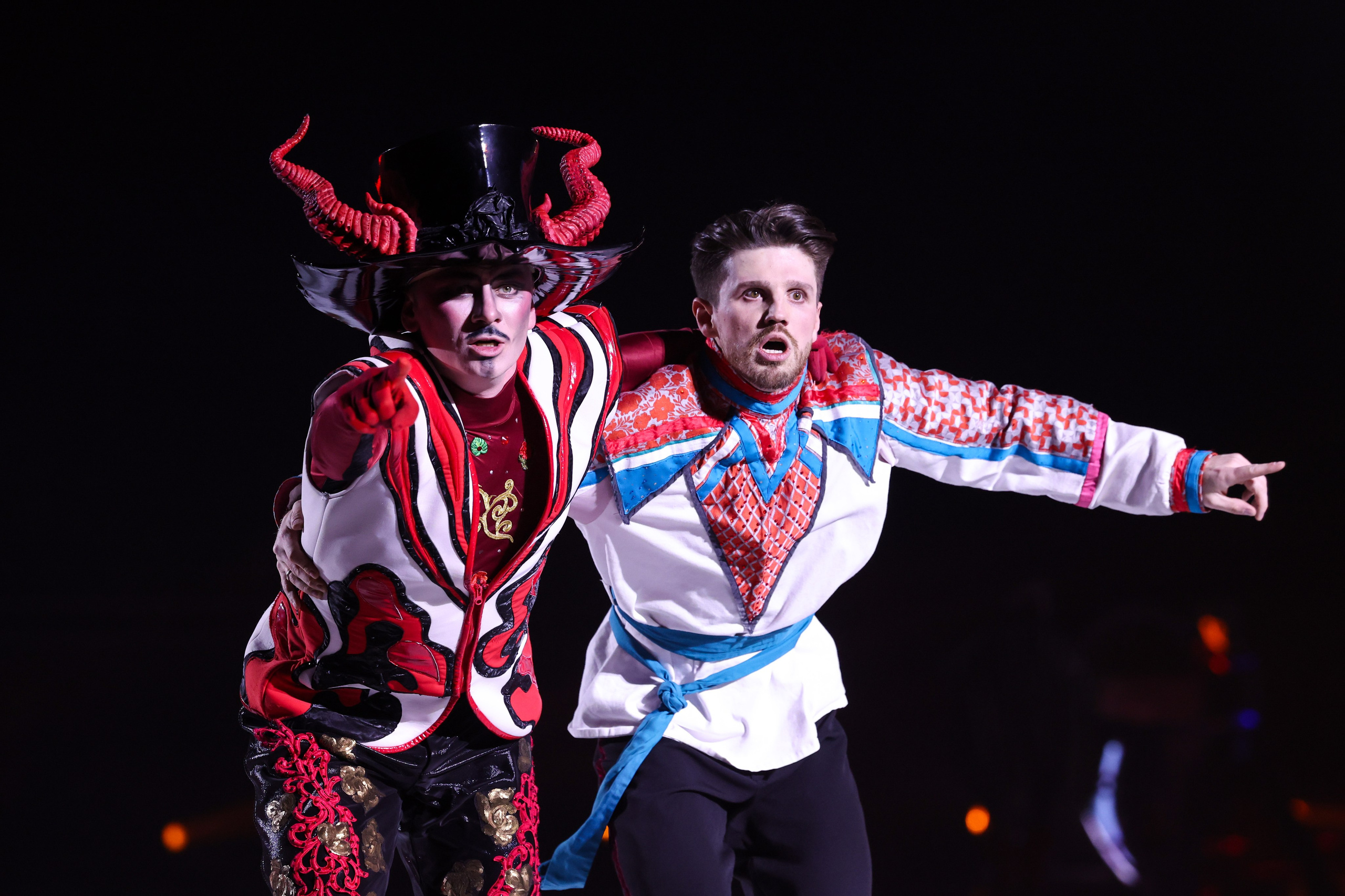 «Вечера на хуторе» ледовое шоу 25.12.2025. Спортивный и репортажный фотограф Антон Тереханов