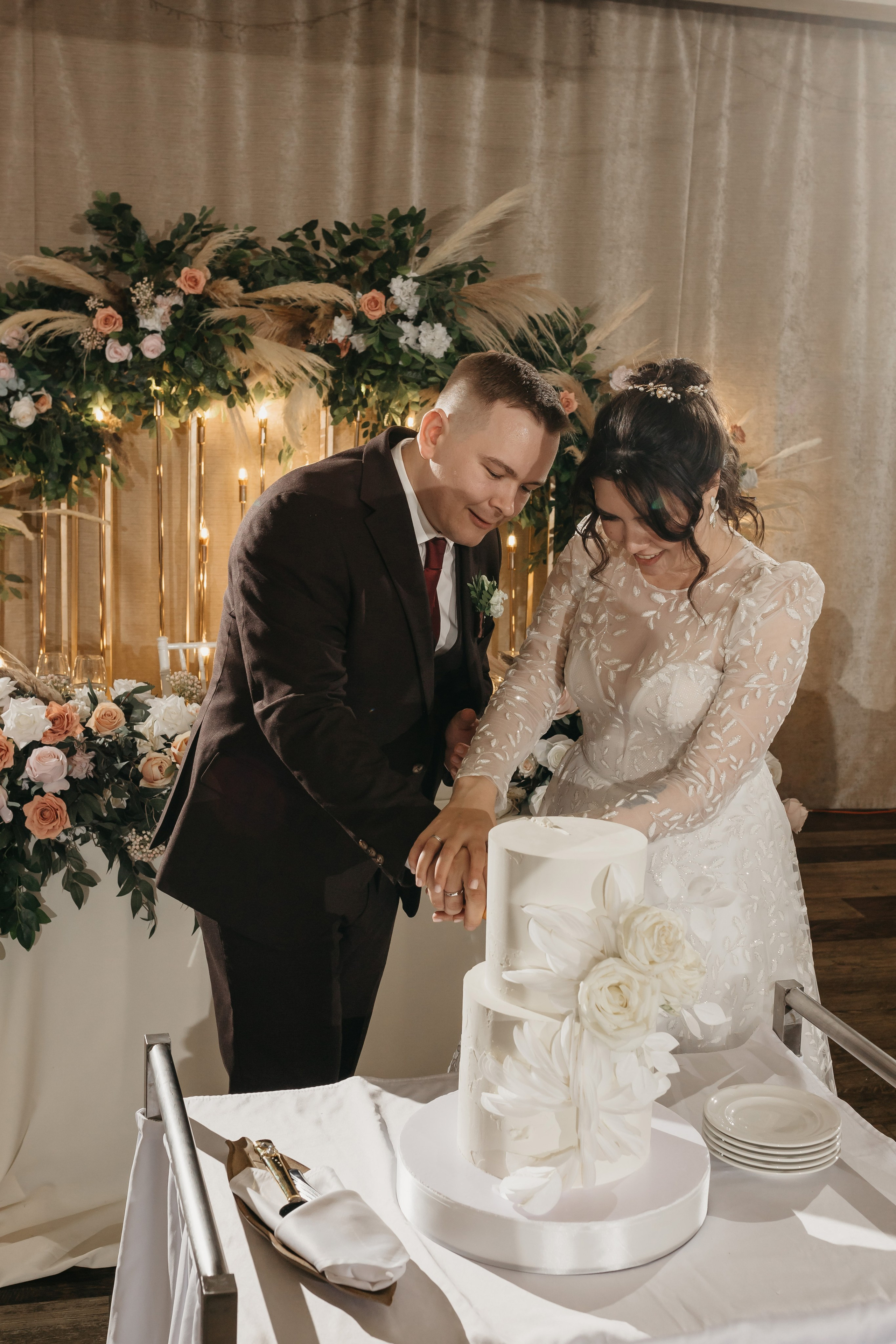 Свадебная фотосессия на природе. Свадебный фотограф в Санкт-Петербурге Игорь Бабенко