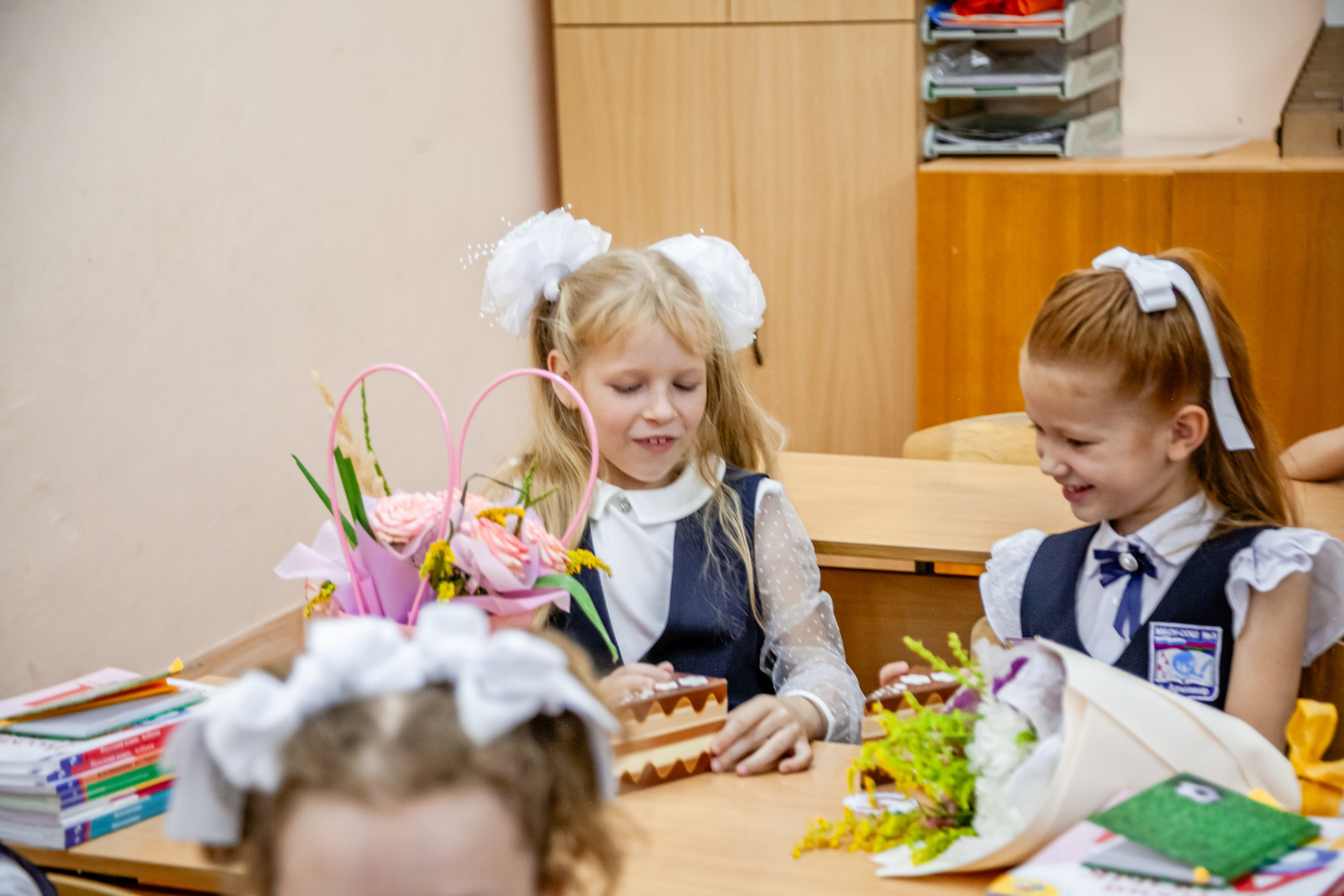 1 сентября линейка. Свадебный и семейный фотограф в Армавире