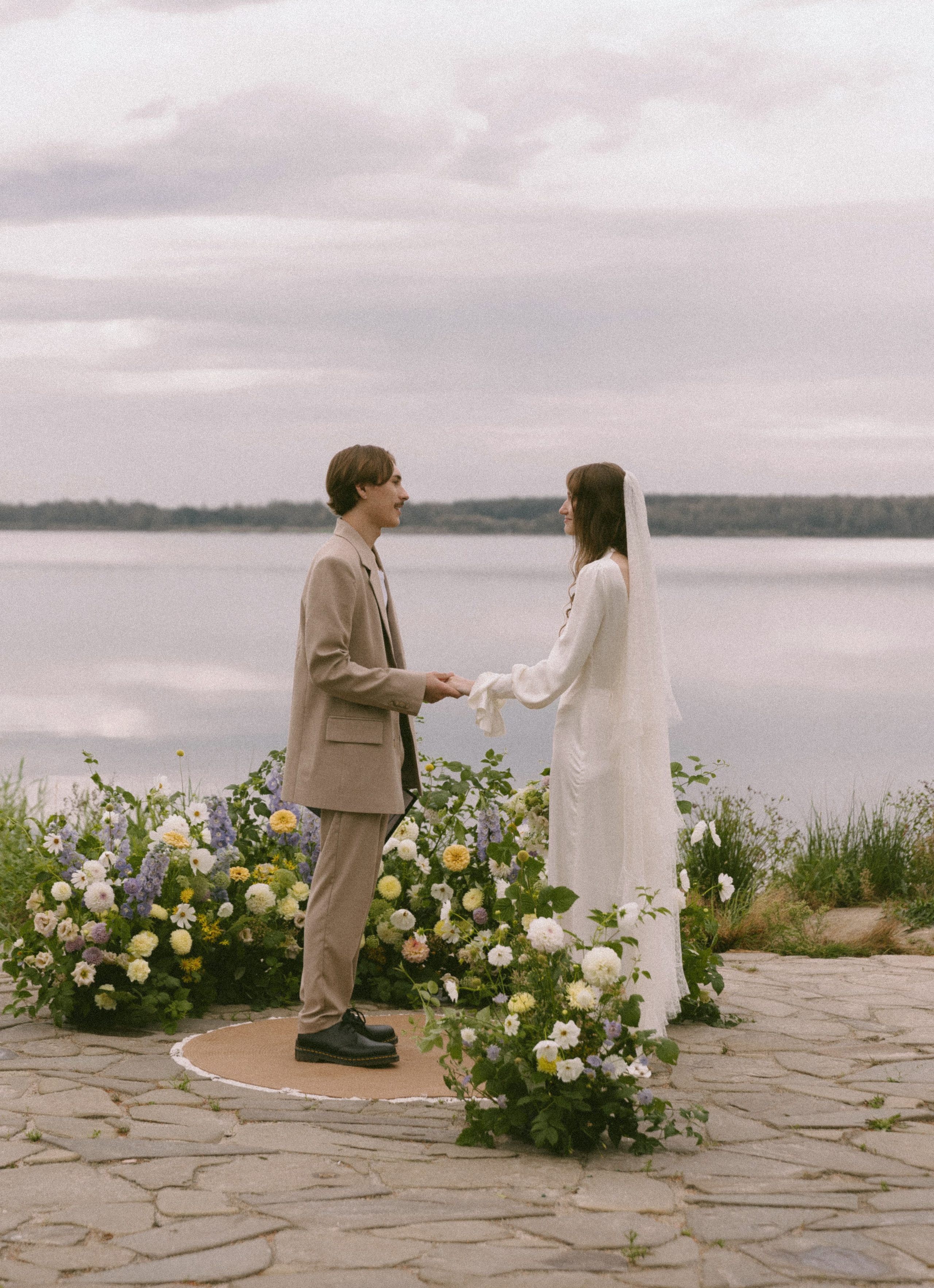 Держи меня крепче