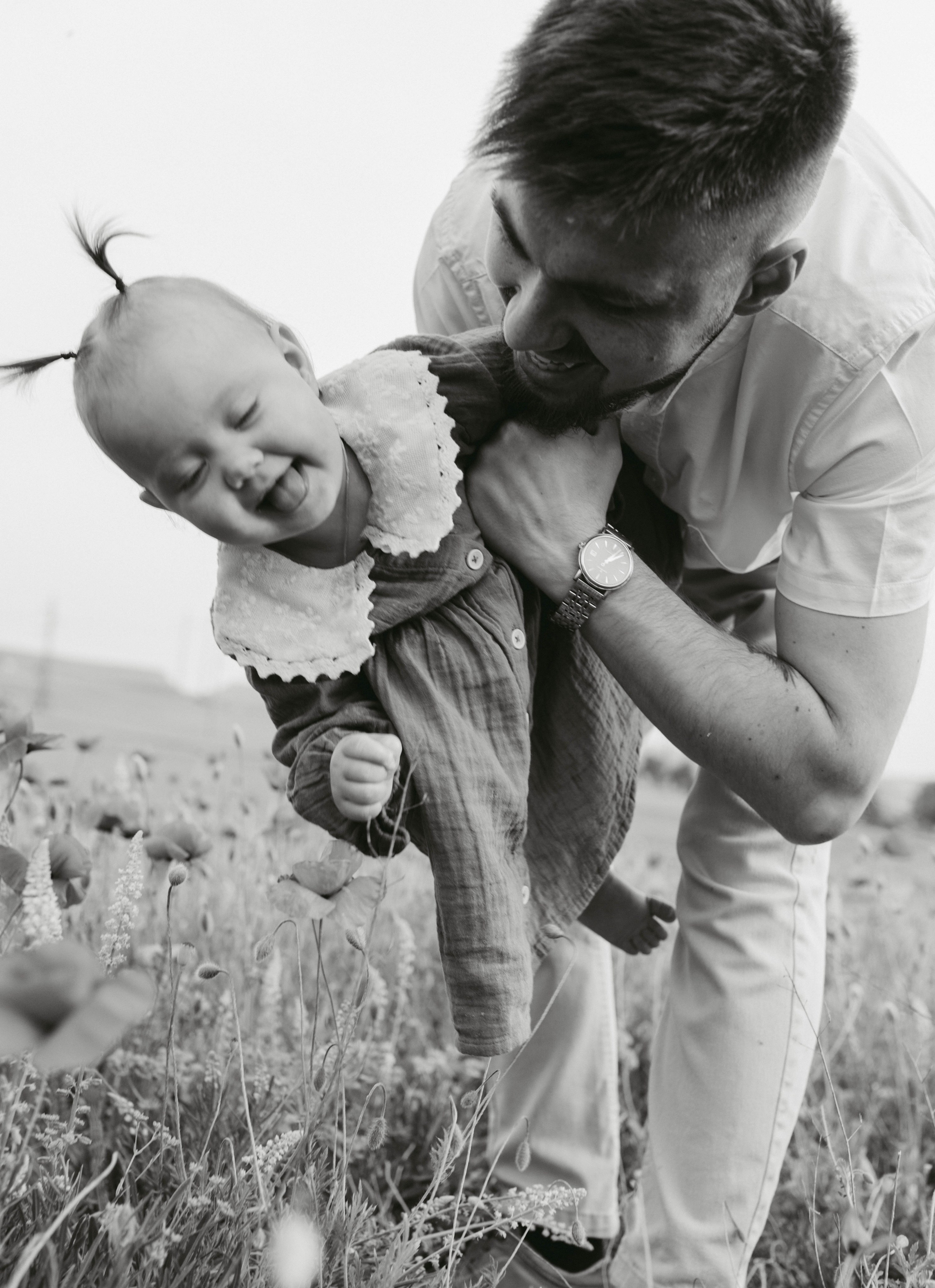 Годик на природе. Фотограф новорожденных и семей с детьми Севастополь