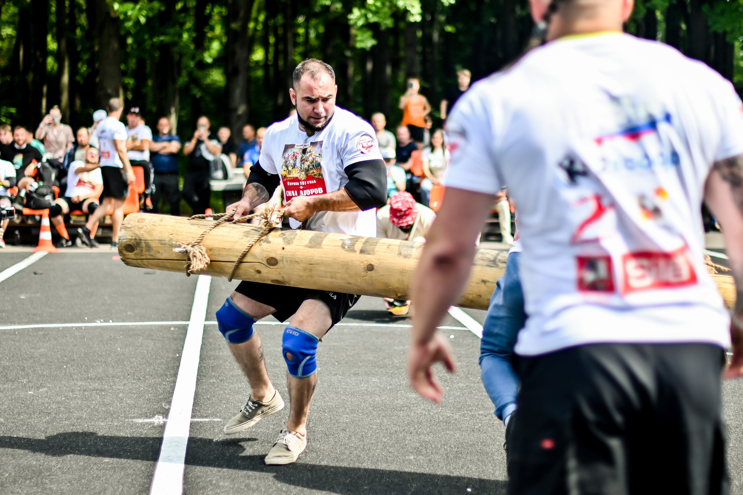 СТРОНГ. Фотограф для бизнесконтента, репортажей и семейного альбома в Москве