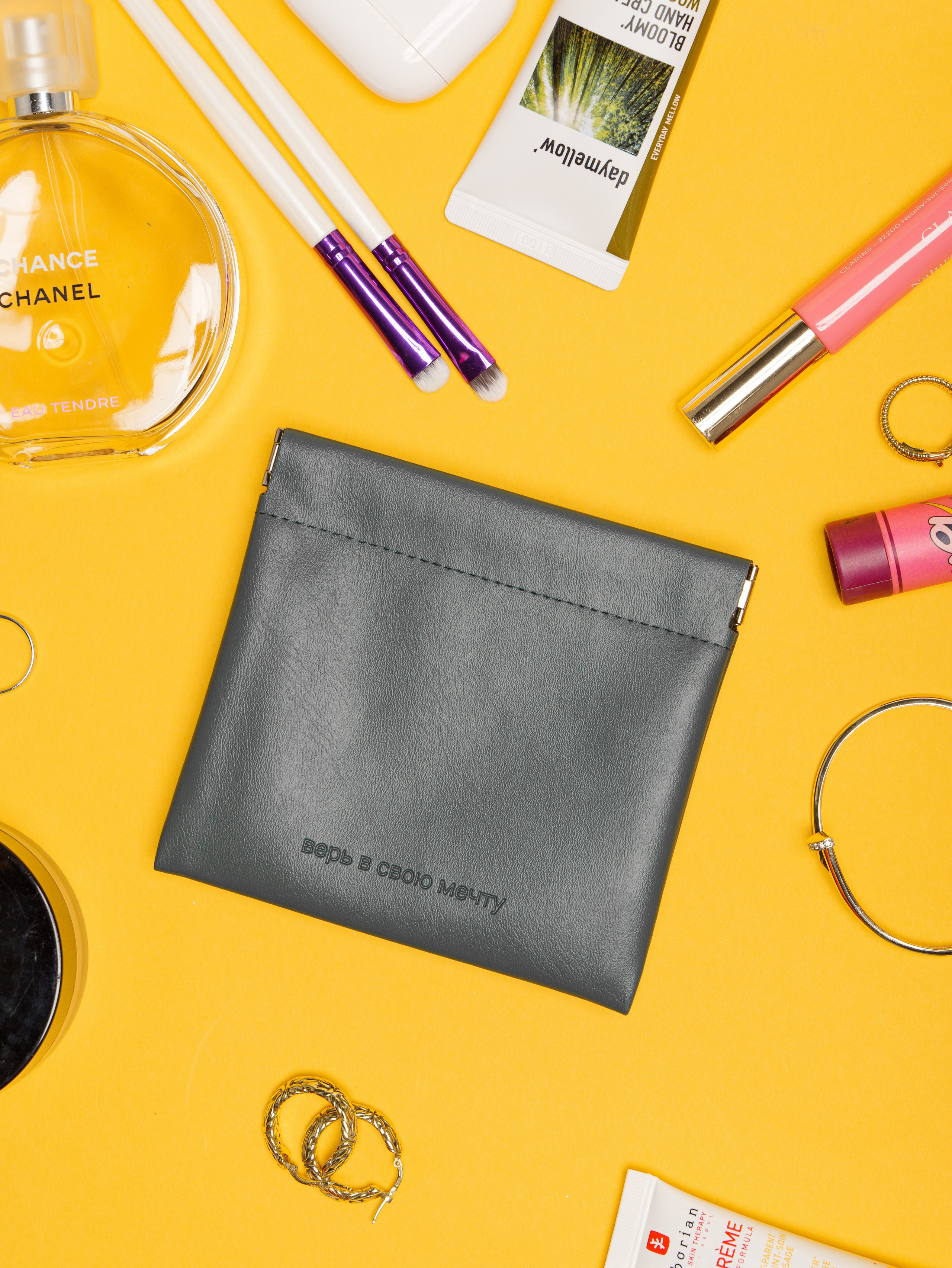 Косметички для WB. Портретный и Контент фотограф Григорий Семенов (Grifon) в Ижевске