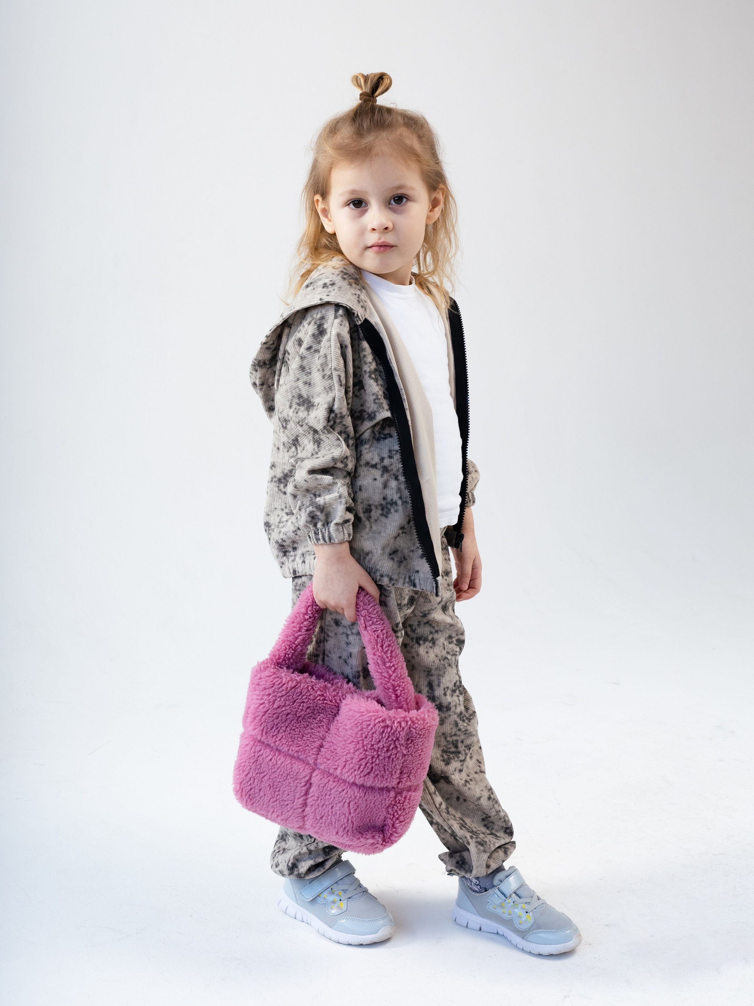 Tiny Bestie костюмы. Фотограф Иван Косарев