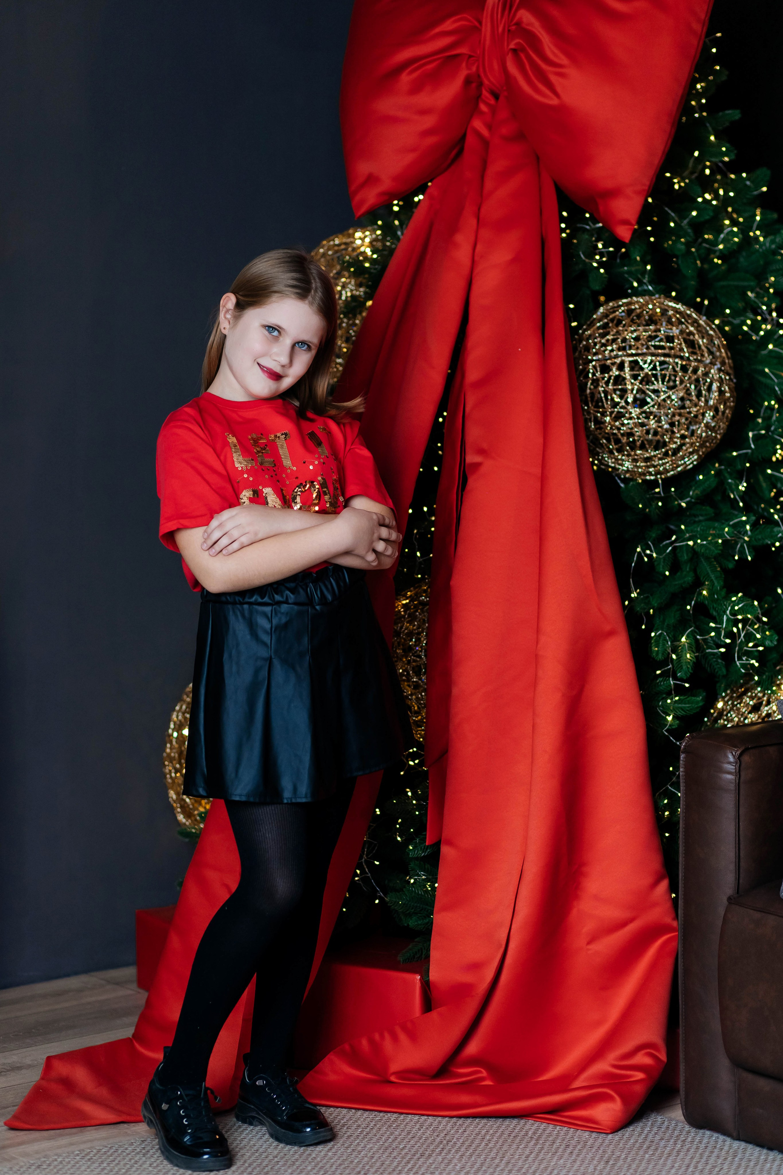 Оля и детки Новый год 2026. Женский фотограф в Оренбурге Ирина Заводчикова