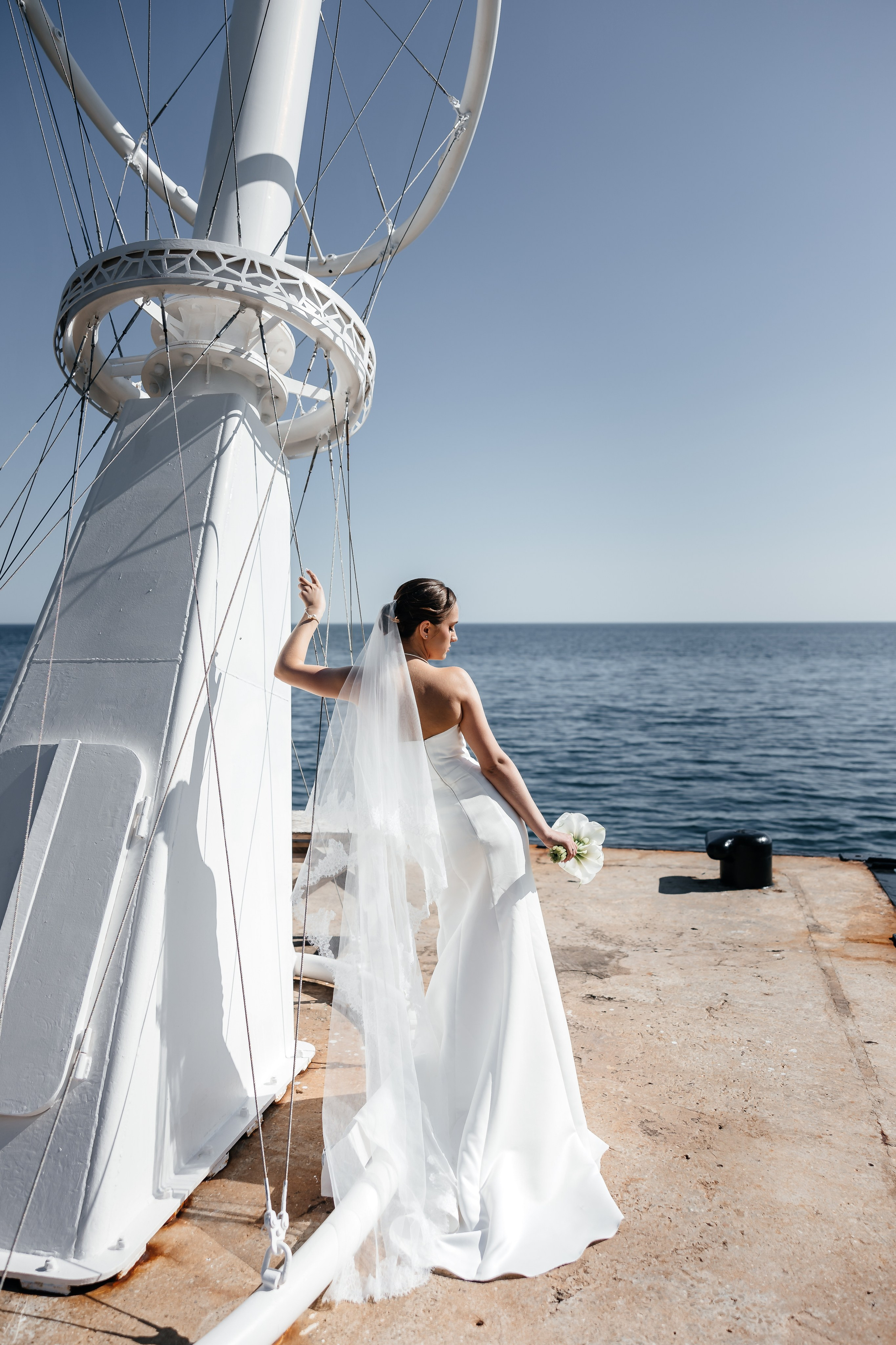 Анонс свадьбы Иры и Никиты. Прогулка в отеле Крымский Бриз. Свадебный фотограф в Крыму и Севастополе Ольга Баскакова